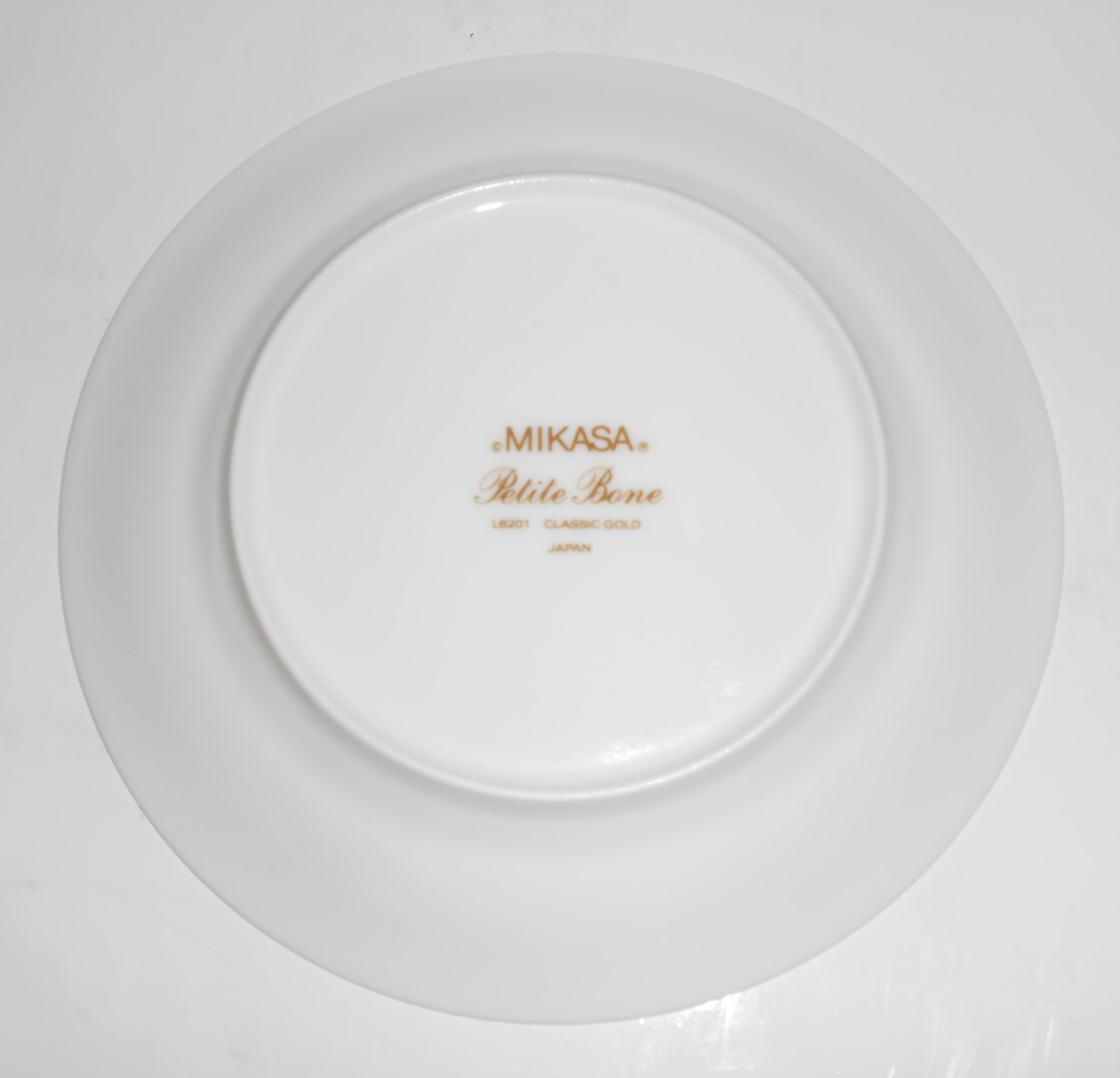 Mikasa Petite Bone China Classic Gold L6201 Bread Plate