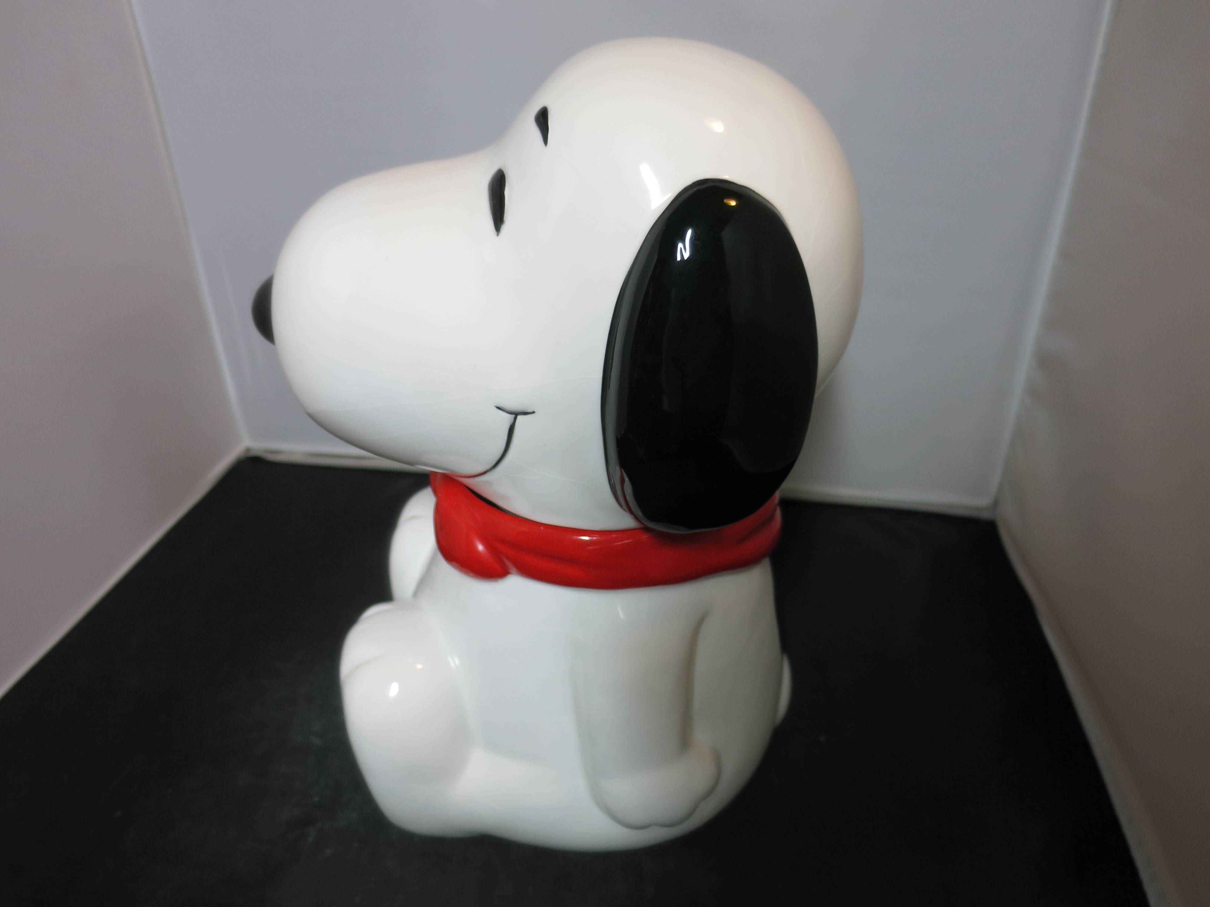 Snoopy Cookie Jar Benjamin Medwin Inc. United Feature Syndicate