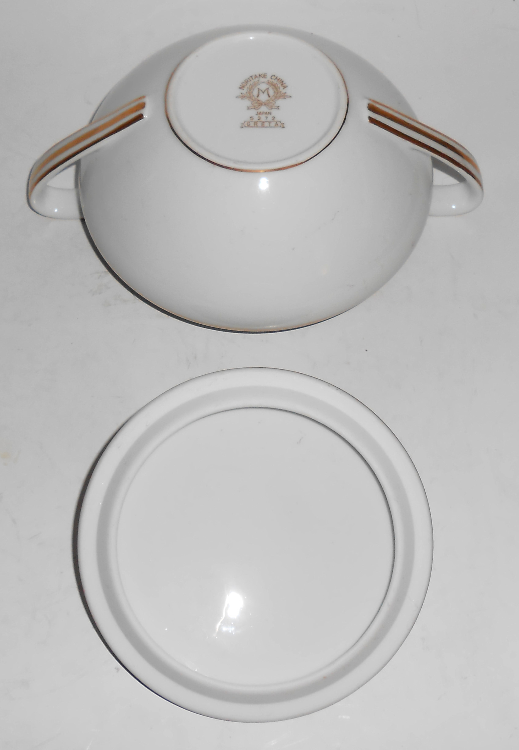 Noritake Porcelain China Greta W/Gold Sugar Bowl