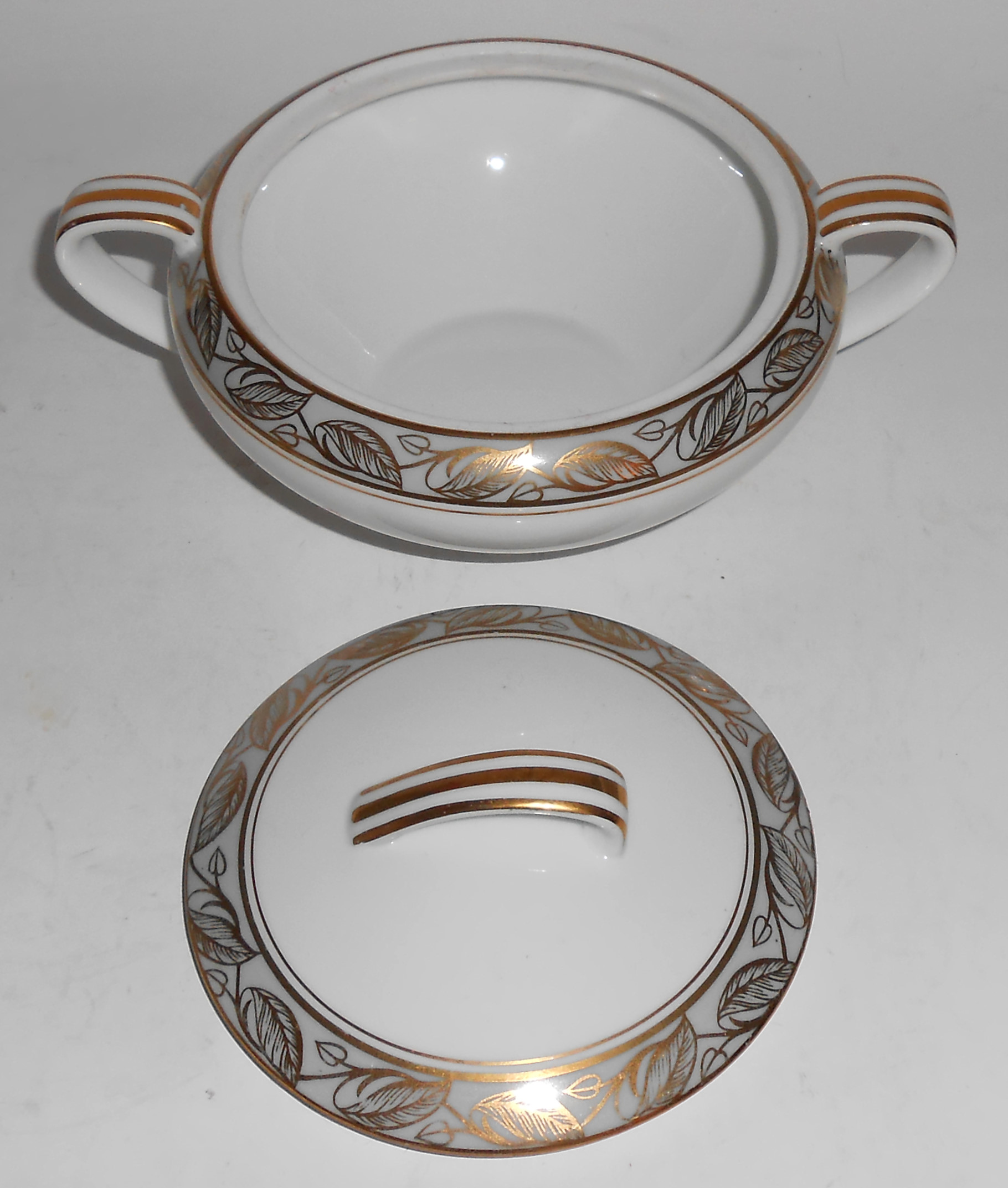 Noritake Porcelain China Greta W/Gold Sugar Bowl