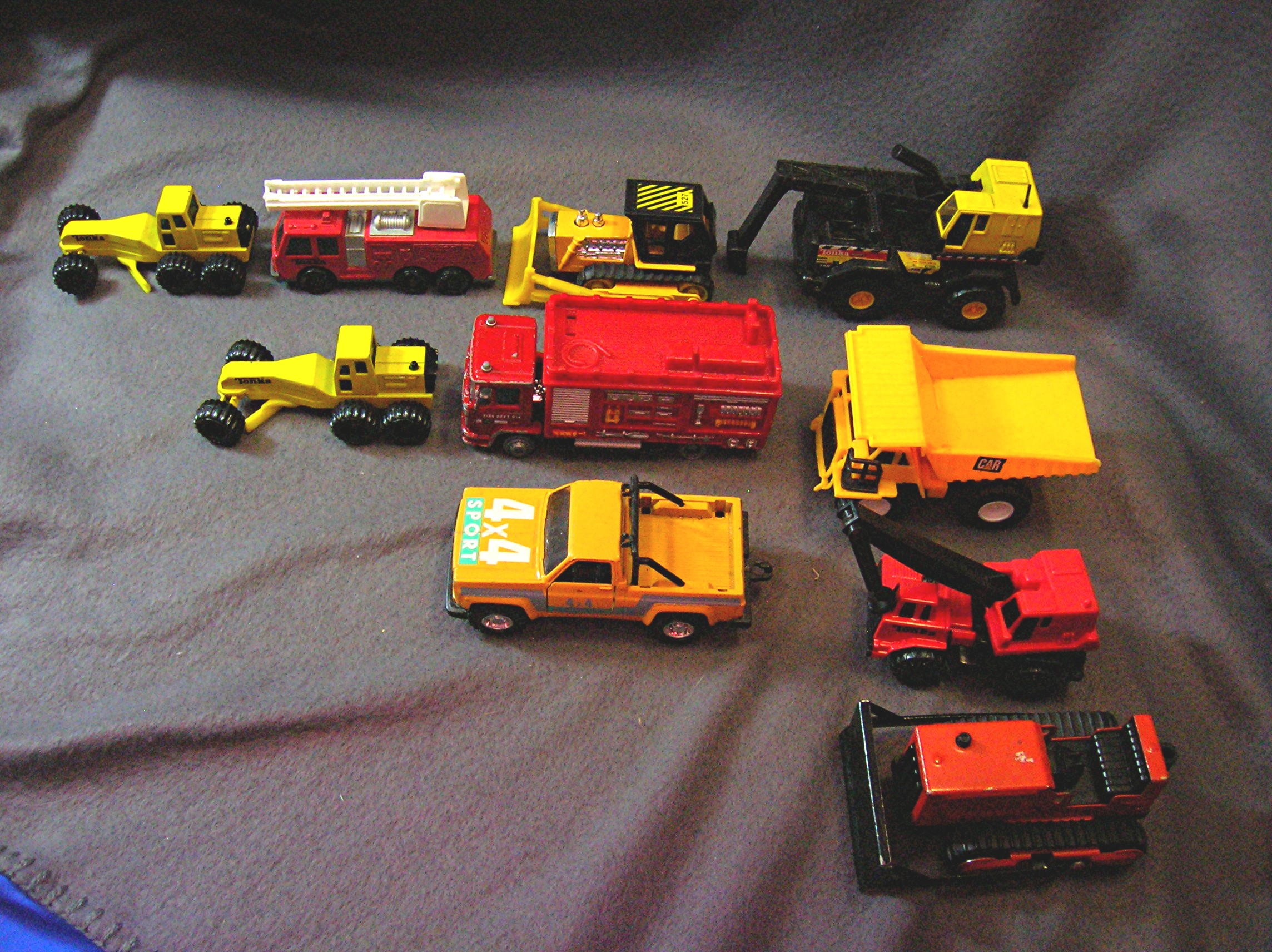 Lot #6 - 10 Diecast, Hot Wheels style toy vehicles