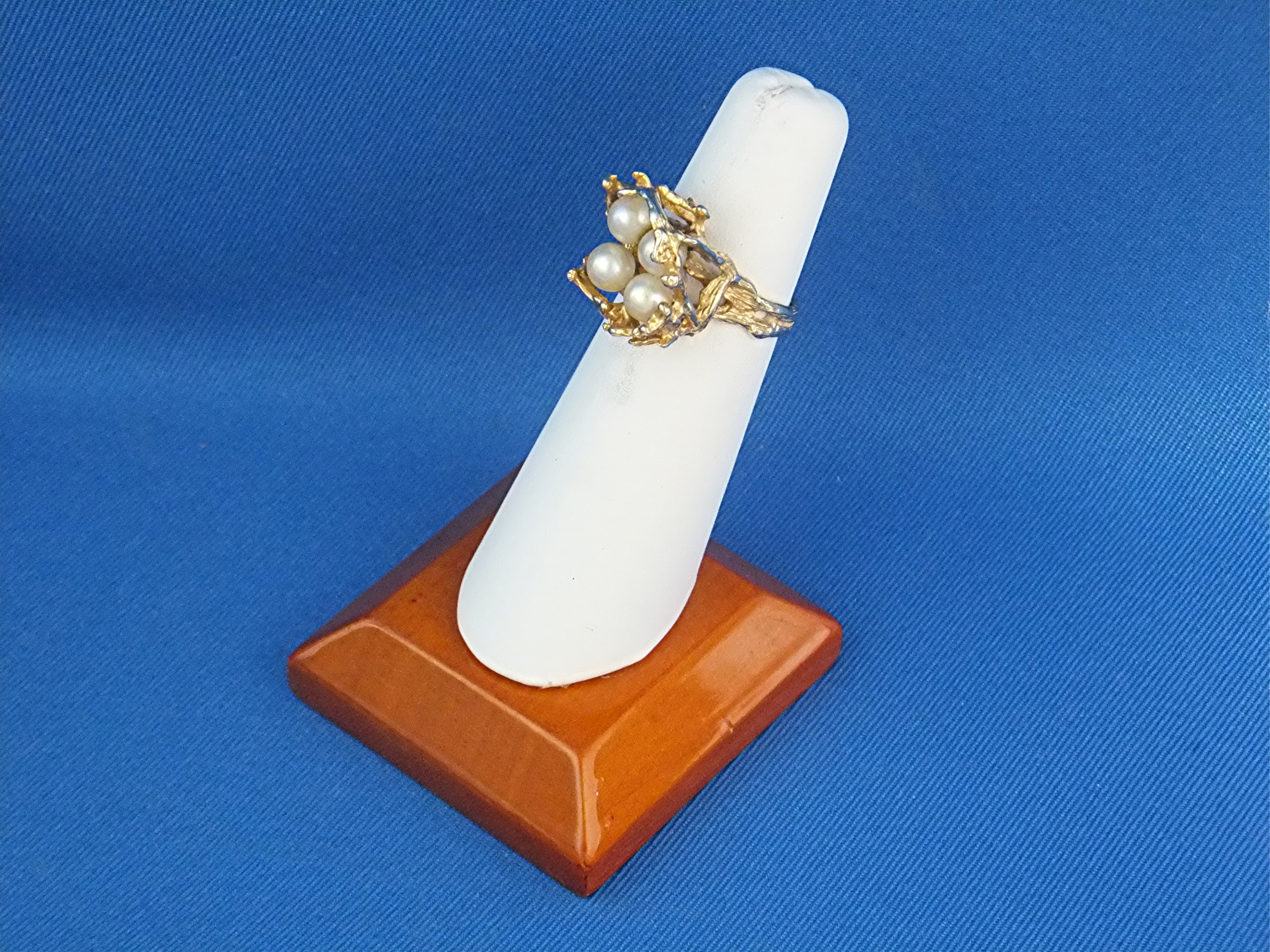 18K Gold Electroplate Ring with Pearls