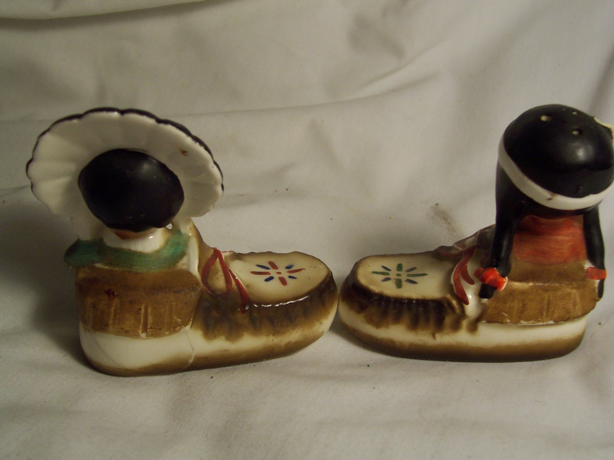 Indian Children Salt and Pepper Shakers Japan