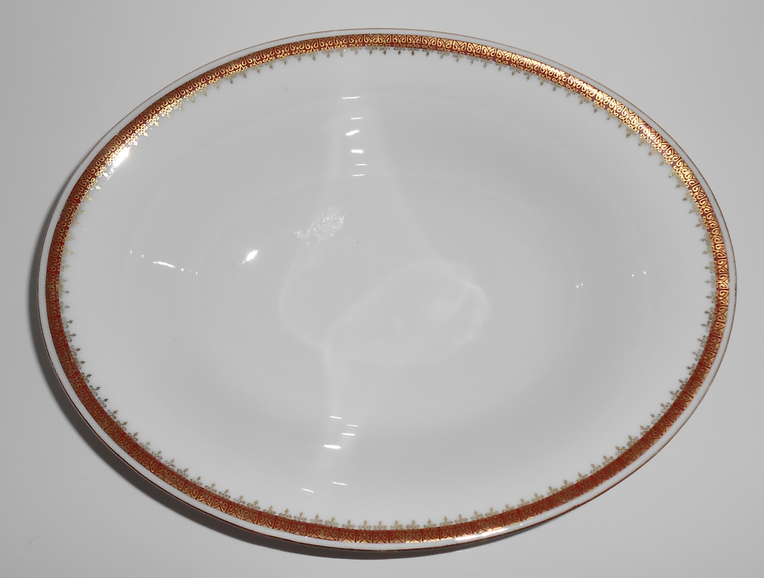 Richard Kampf Porcelain China Red W/Gold Vegetable Bowl