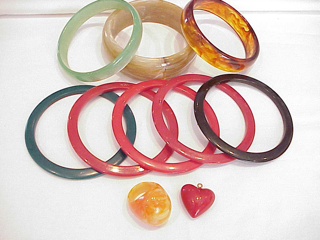 Lot Of Vintage Lucite Bracelets, Pendant And Ring