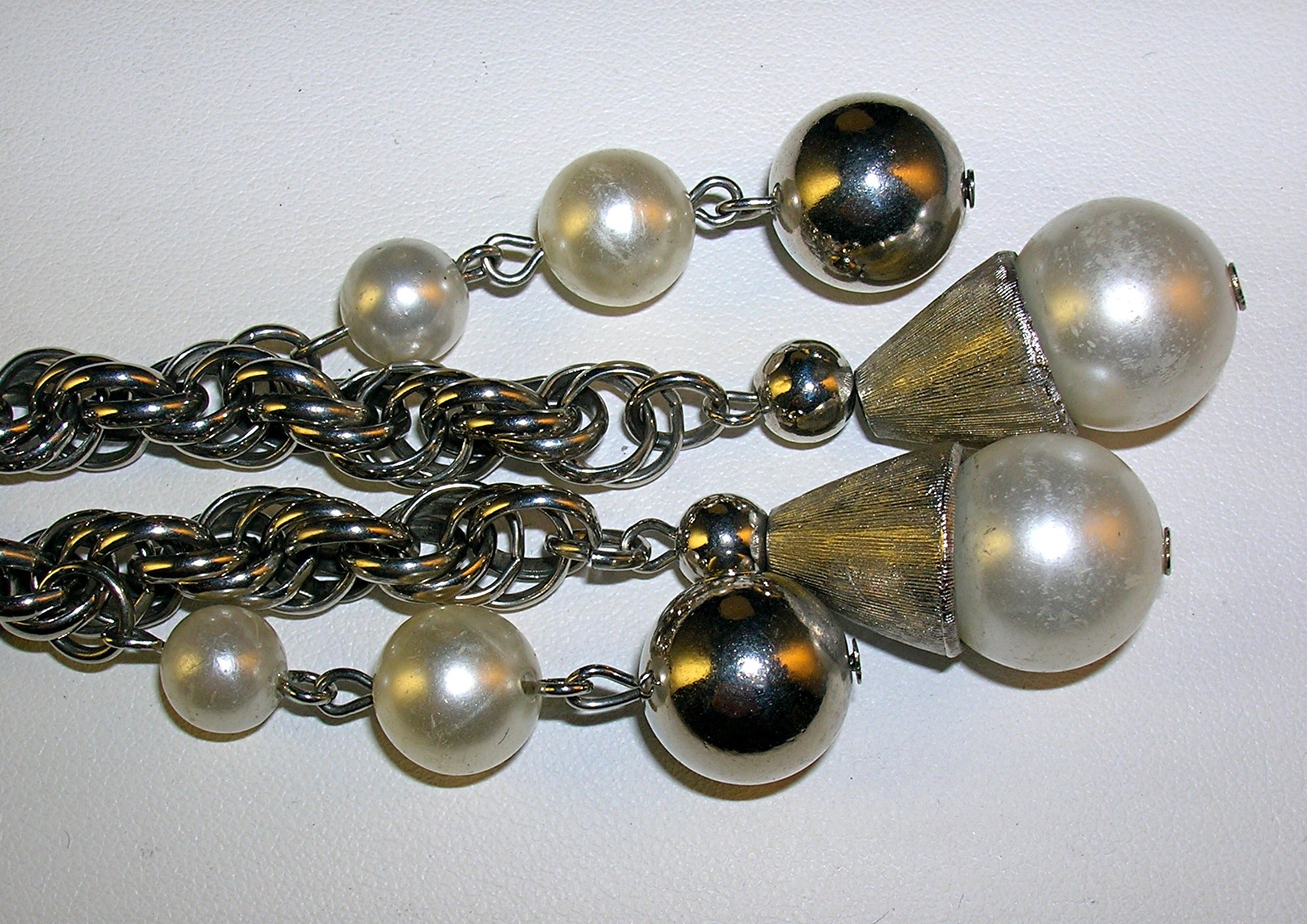 Necklace Silvertone Rope Faux Pearl Lariat Vintage