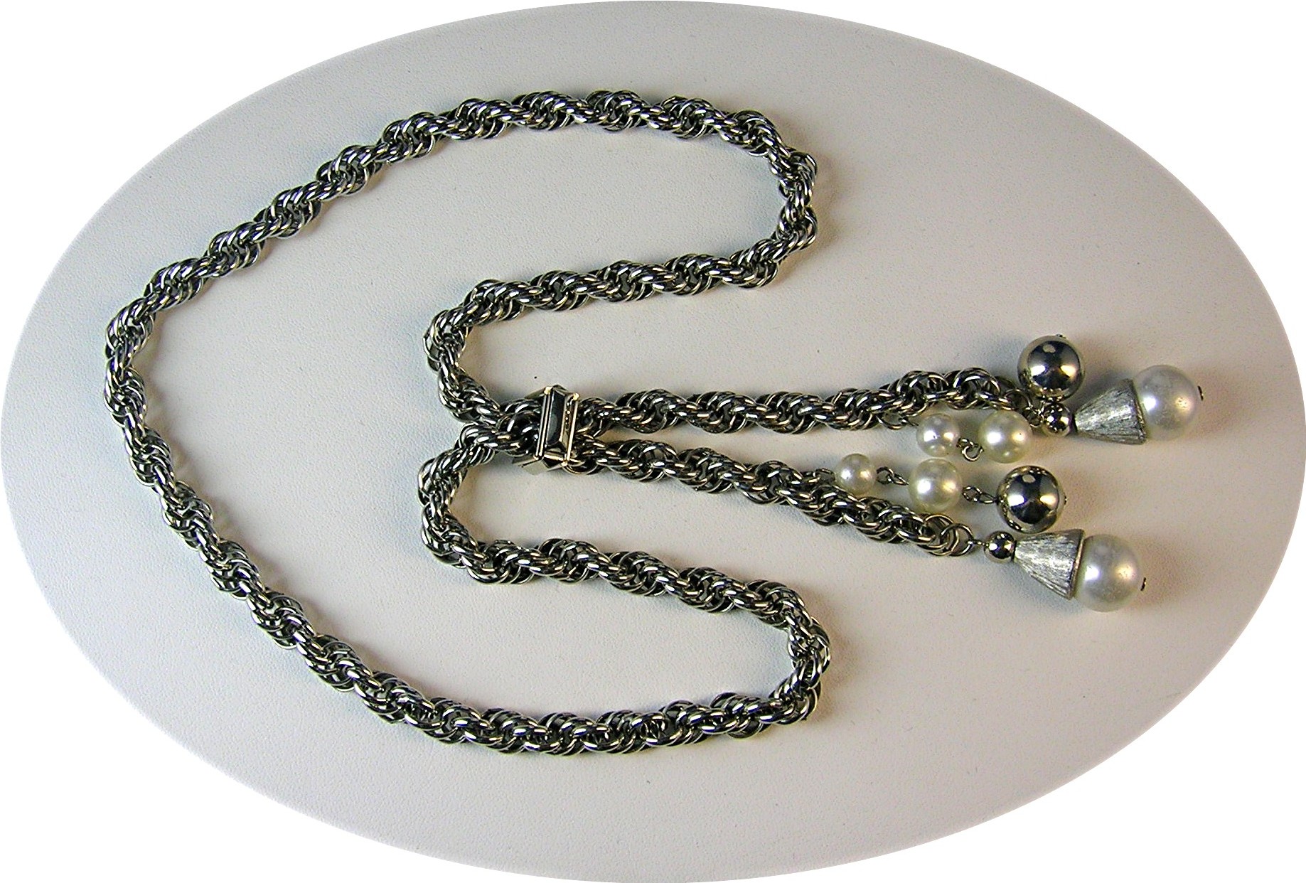 Necklace Silvertone Rope Faux Pearl Lariat Vintage