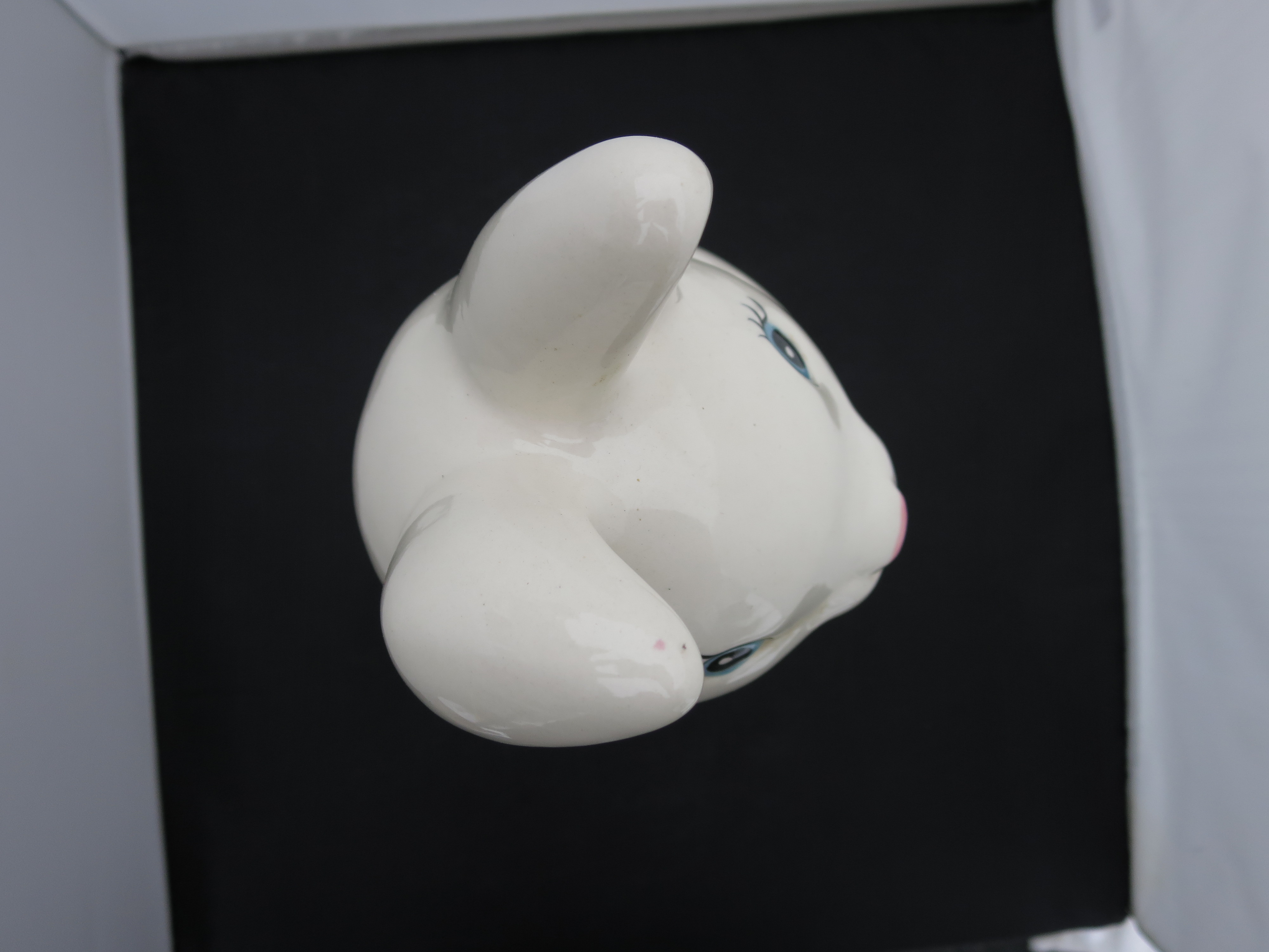 Metlox Pottery Bunny Rabbit Cookie Jar with Carrot
