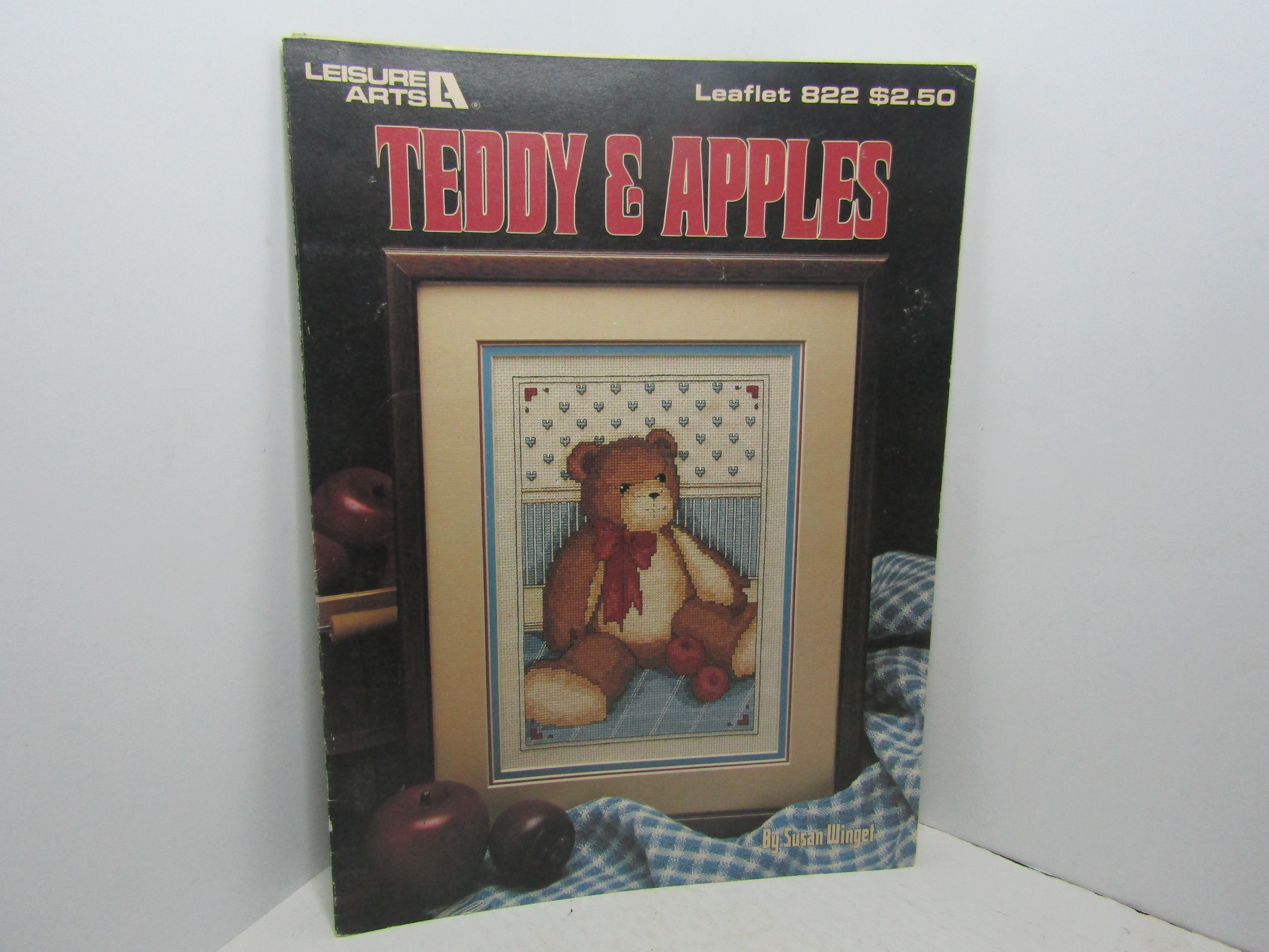 Leisure Arts Teddy & Apples Cross Stitch #822