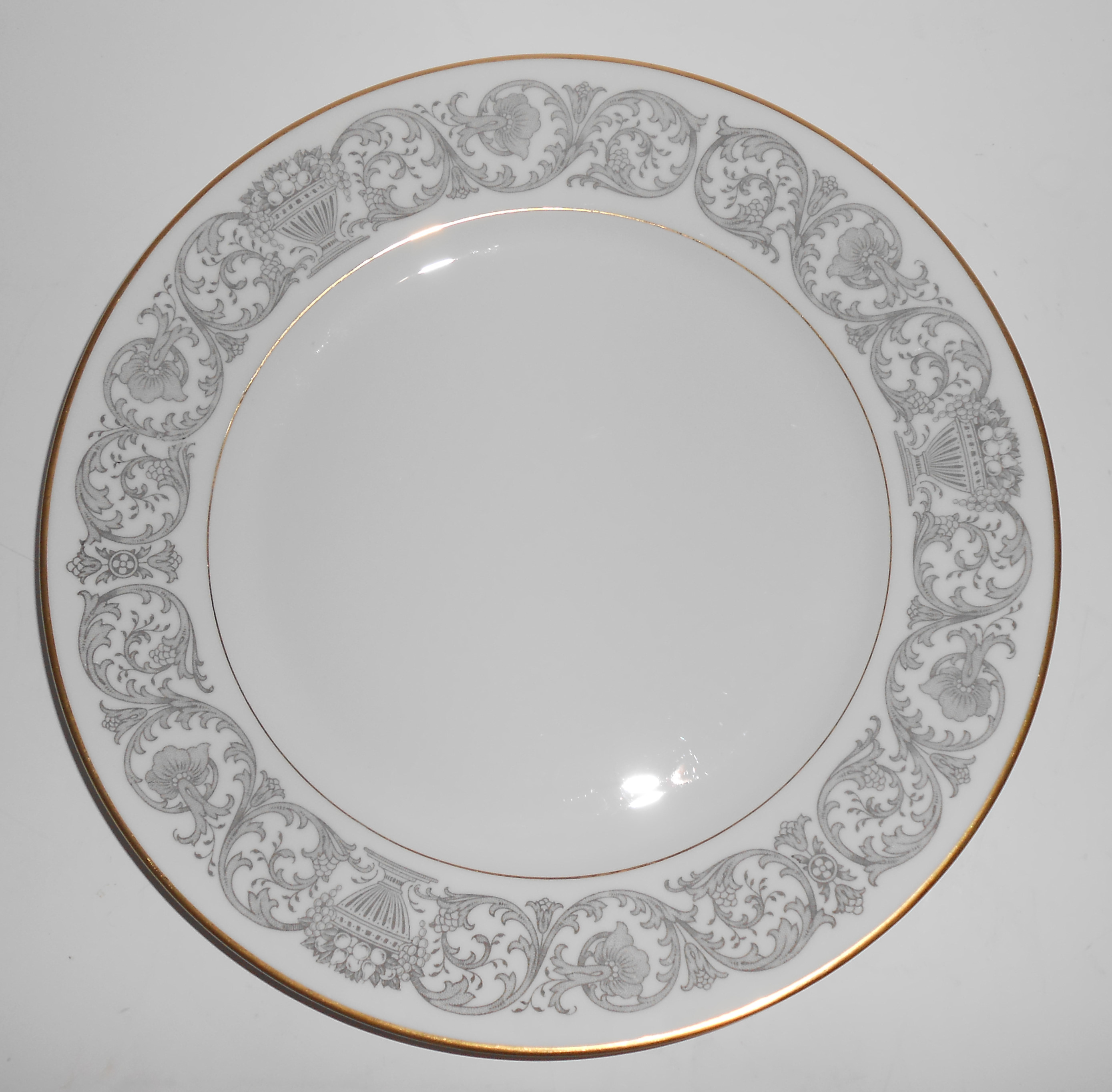 Rosenthal Porcelain China Florentine Gold Dinner Plate