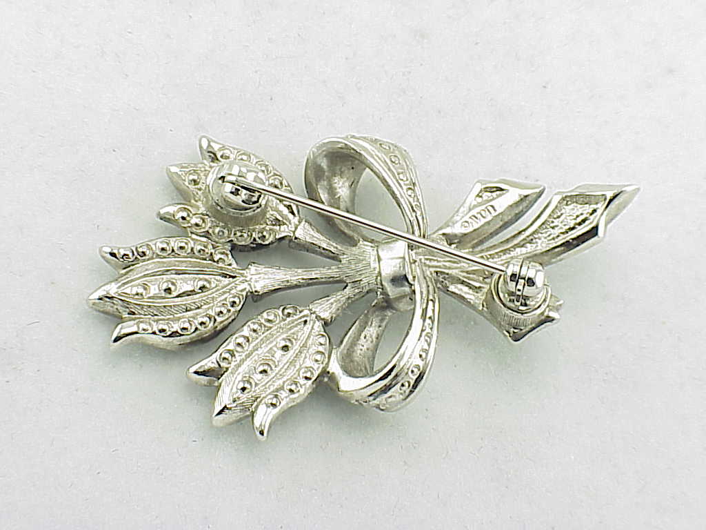 Avon Art Nouveau Style Pink Rhinestone 3 Flower Brooch
