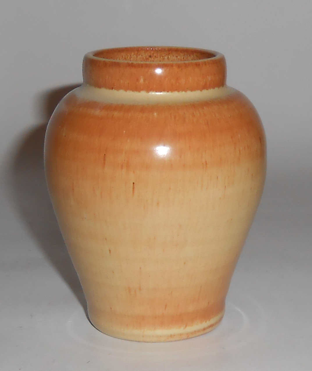 English Art Pottery Wheel Thrown Lt Brown Cabinet Vase
