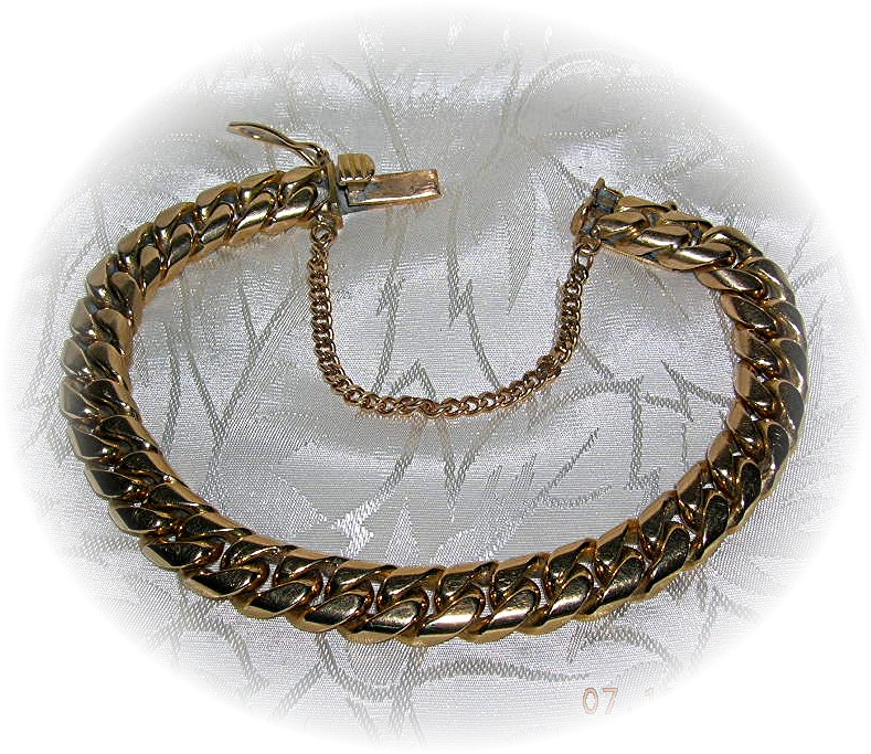 18K Gold Curb Link Bracelet 61 Grams 7 3/4 inch