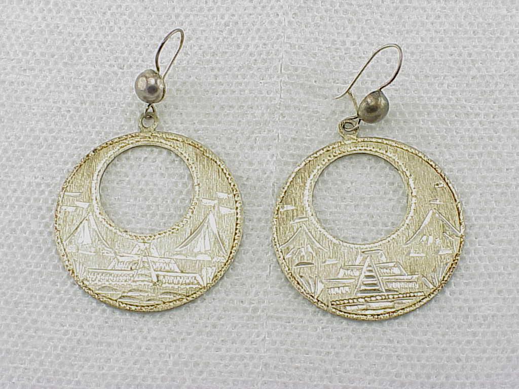 Dangling Mexican Sterling Silver Etched Pierced Earrings Signed Rve