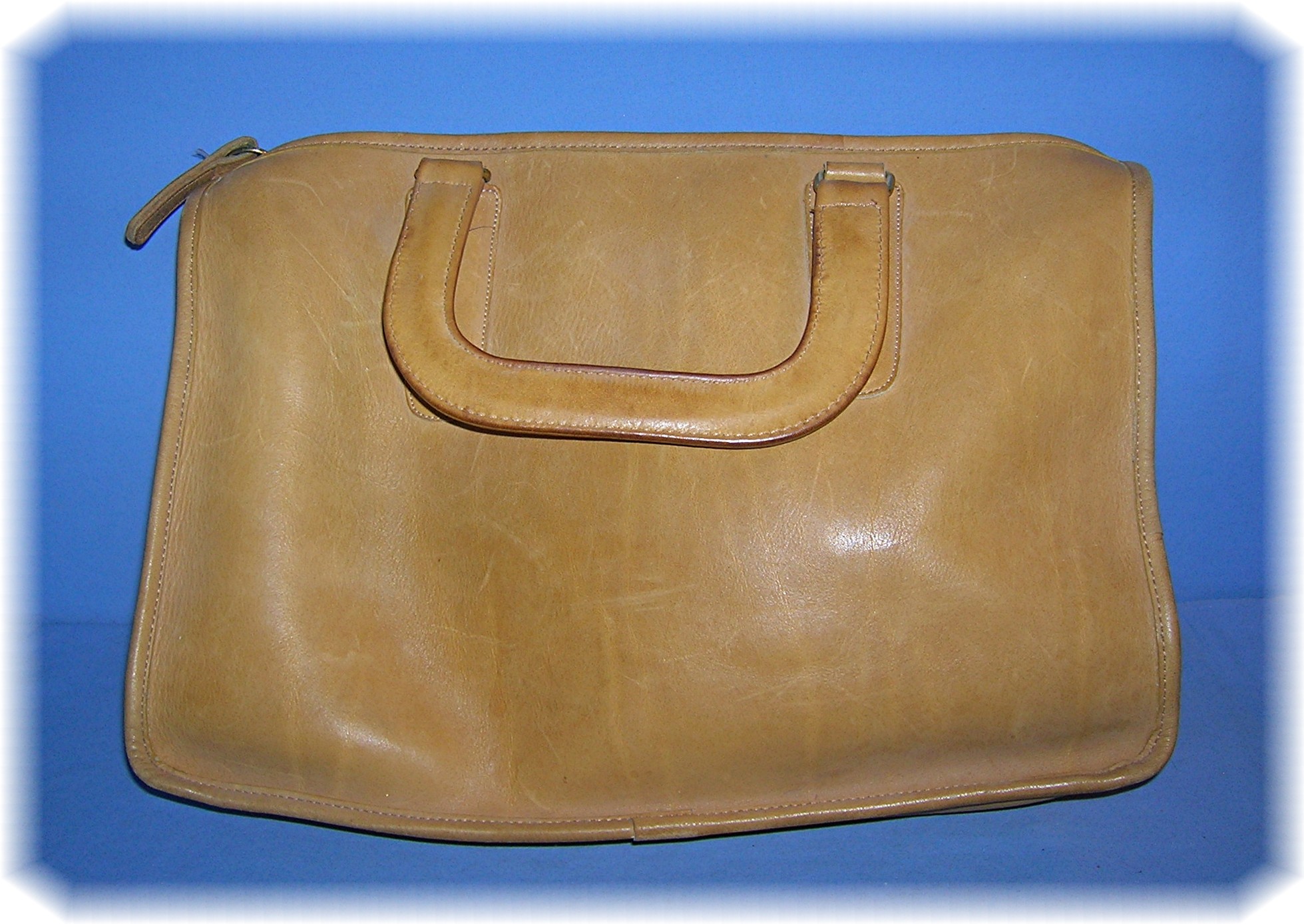 13 Inch Light Tan Bonnie Cashin COACH LeatherBag
