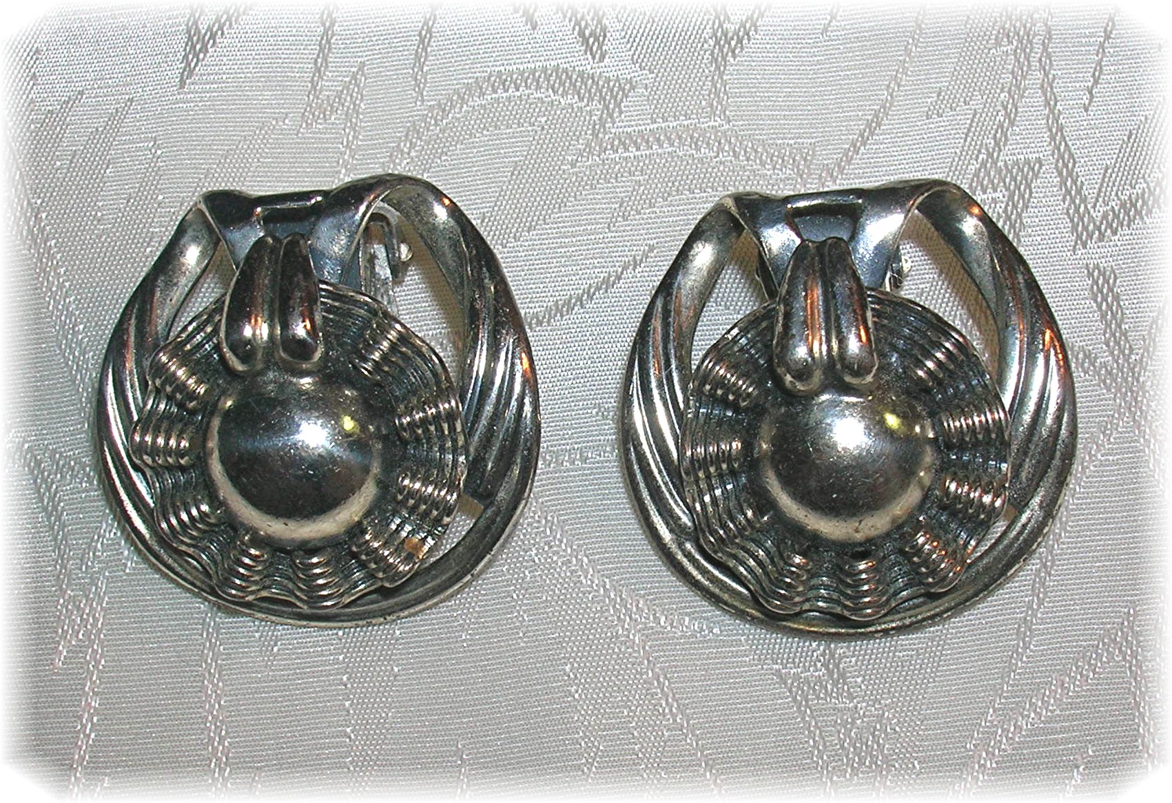 Danecraft Sterling Silver 1 inch Clip Earrings