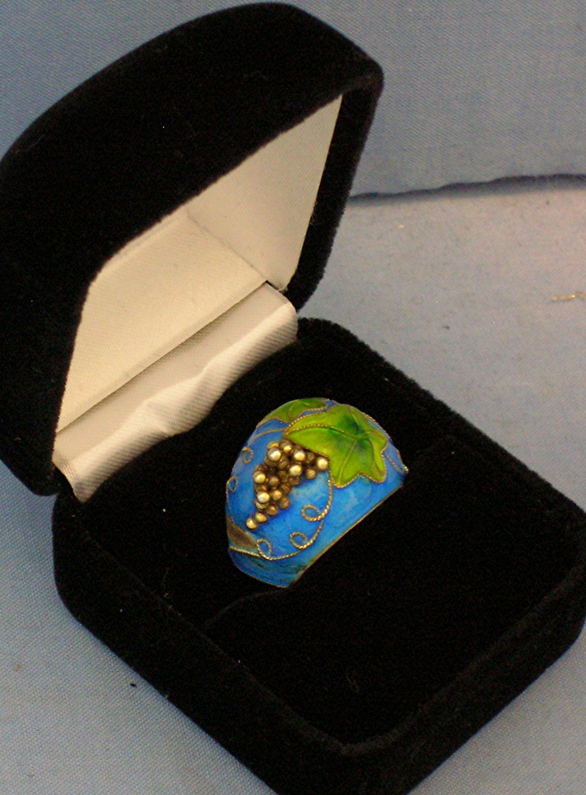 Silver Blue & Green Enamel Ring Grape cluster . . . . .