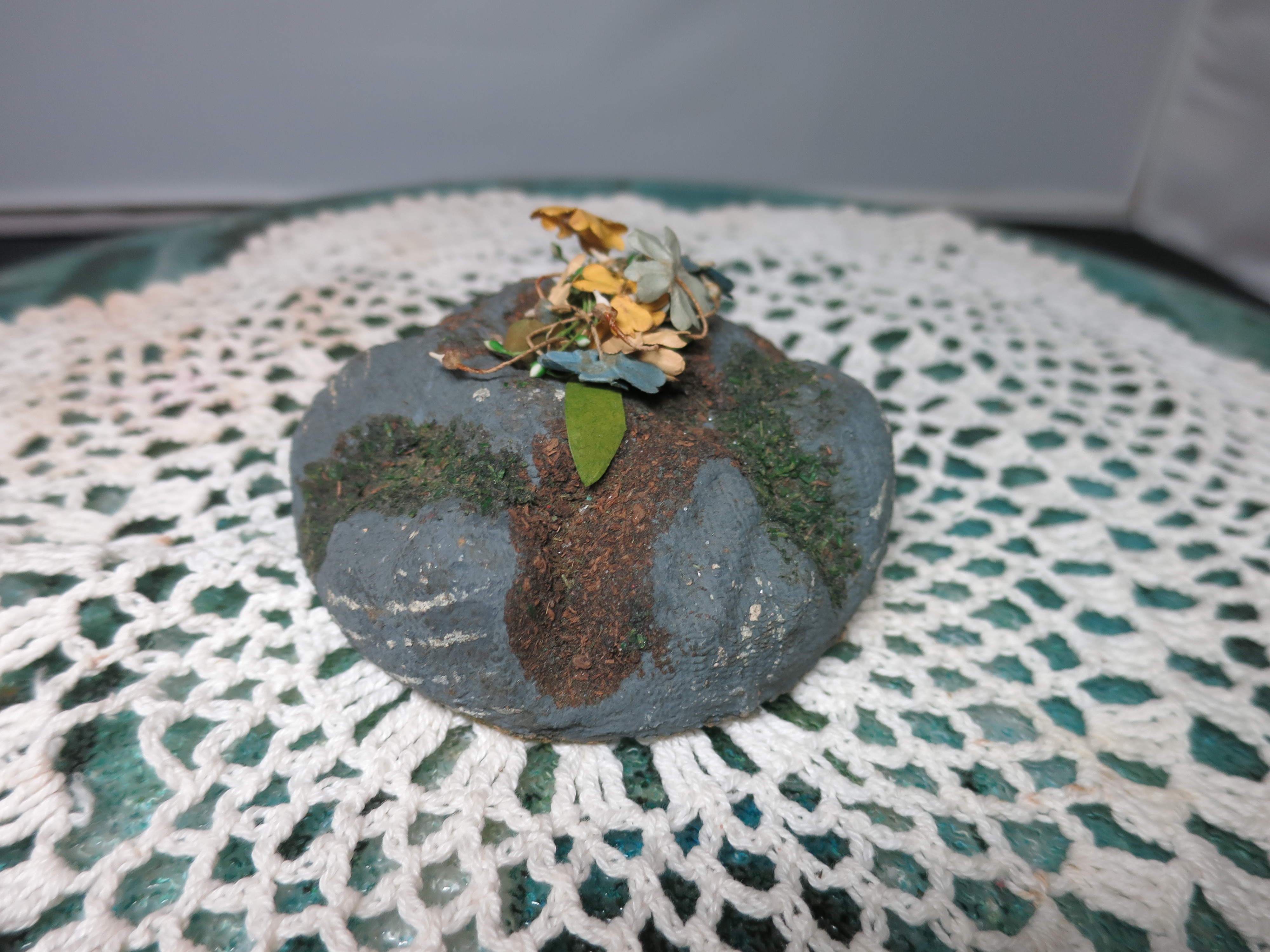 Vintage Rock Garden mini fairy garden doll house 2 of 2 avail