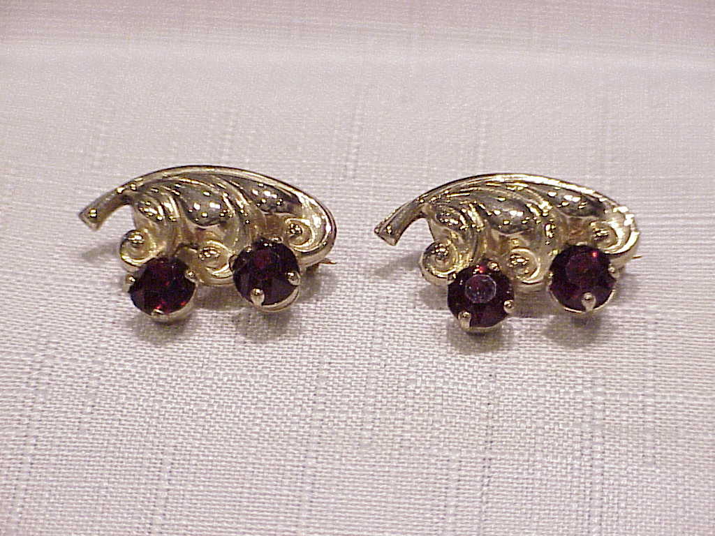 Vintage Pair Of Dark Red Rhinestone Scatter Pin Brooches