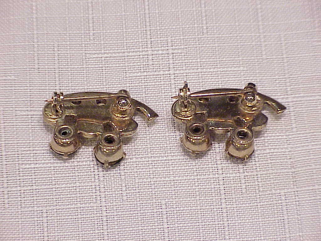 Vintage Pair Of Dark Red Rhinestone Scatter Pin Brooches