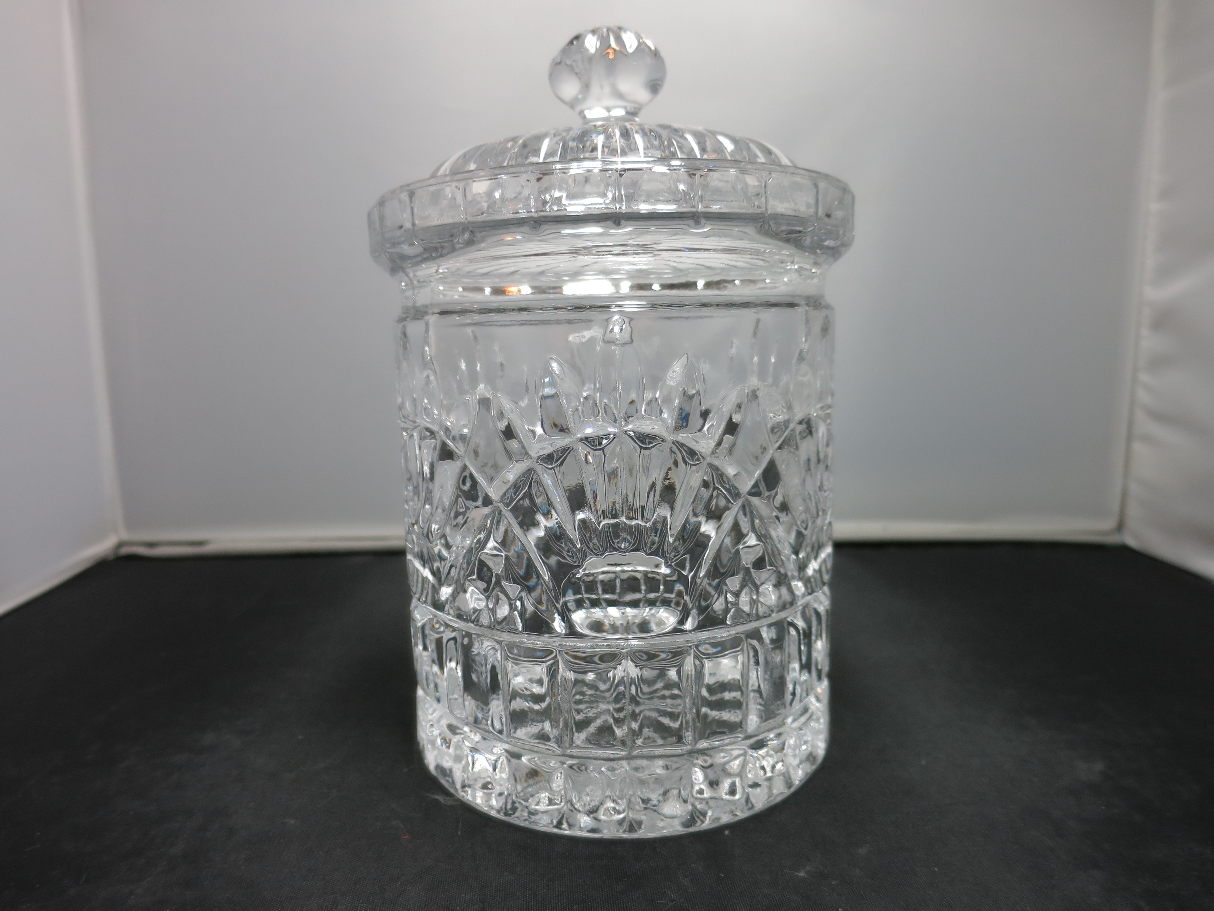 Elegant Pressed Glass Humidor Biscuit Jar Cookie Jar unknown rare