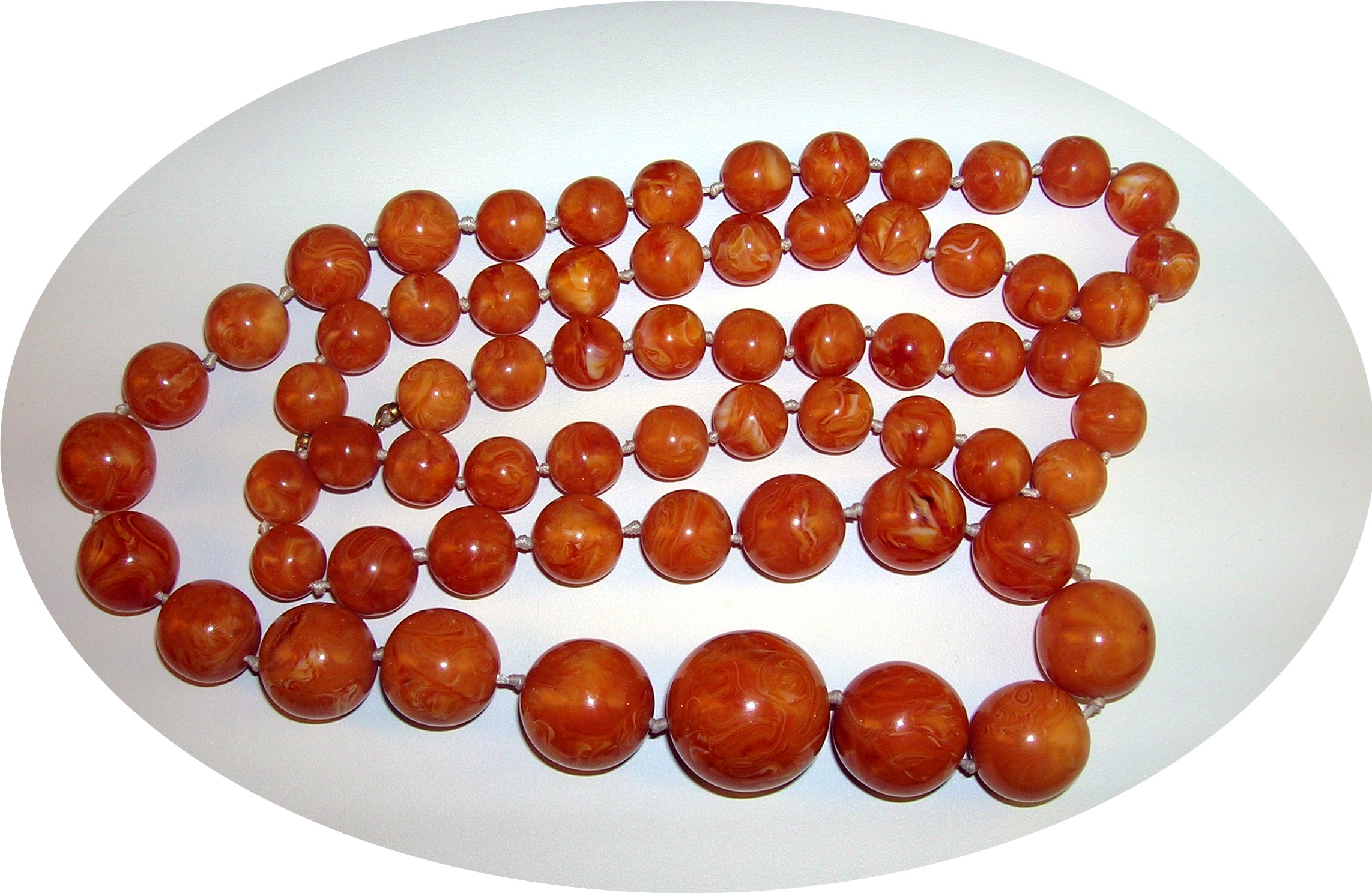 39 Inch Long Graduated Plastic/Lucite Beads
