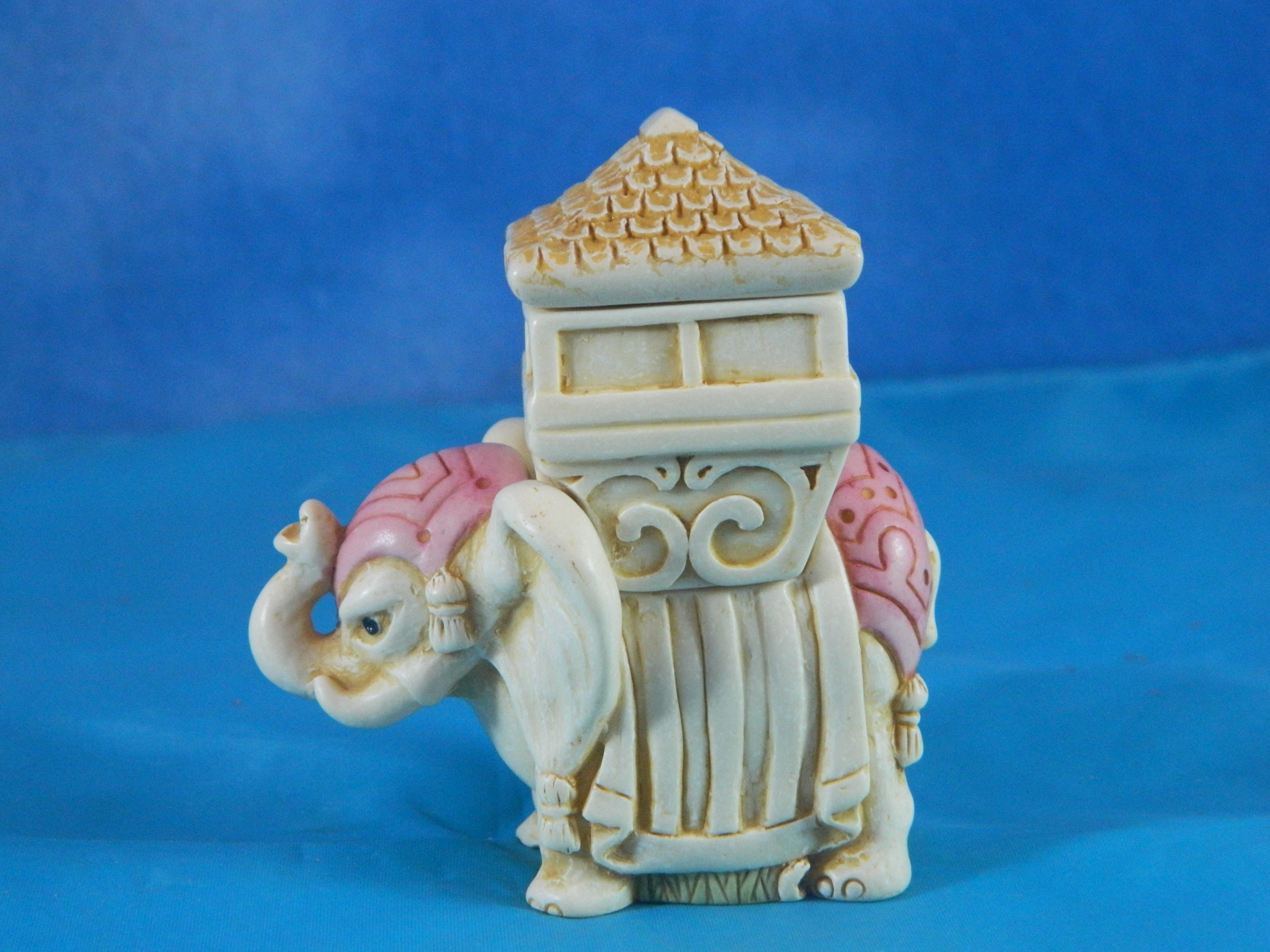 Surprise it's a Box Elephant