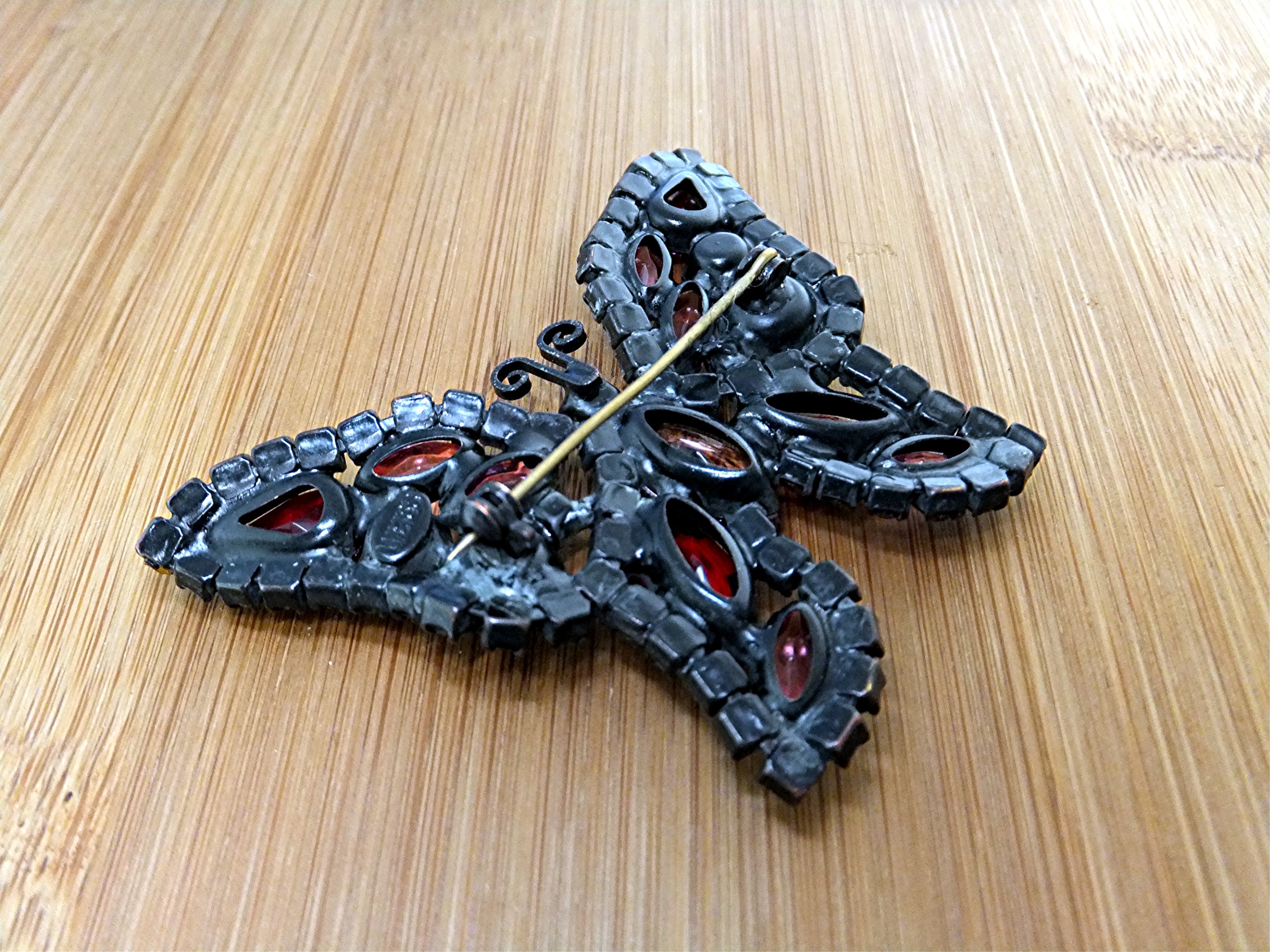 Brooch WEISS Cranberry  Crystals Butterfly