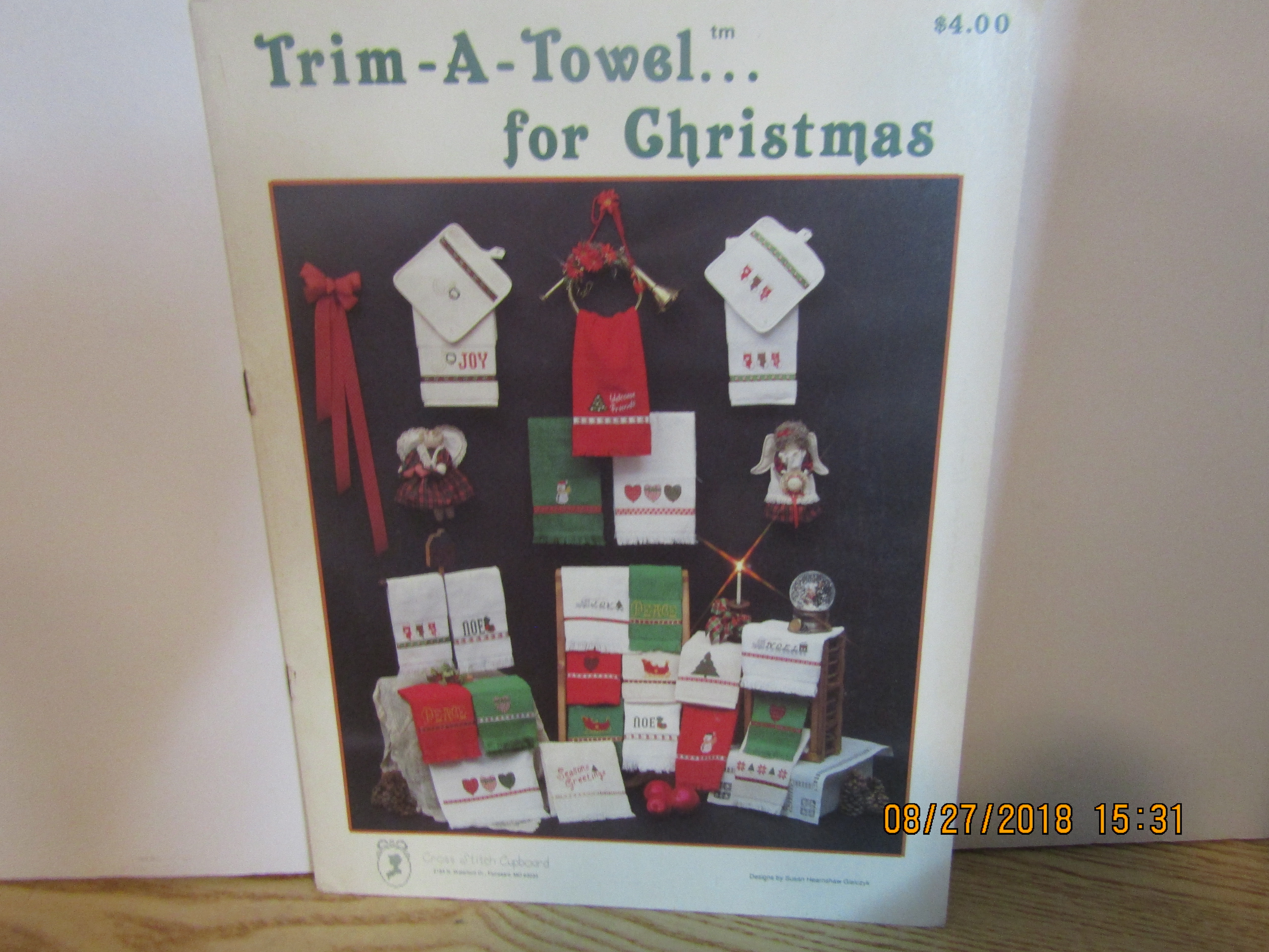 Cross Stitch Cupboard Trim-A-Towel For Christmas #11