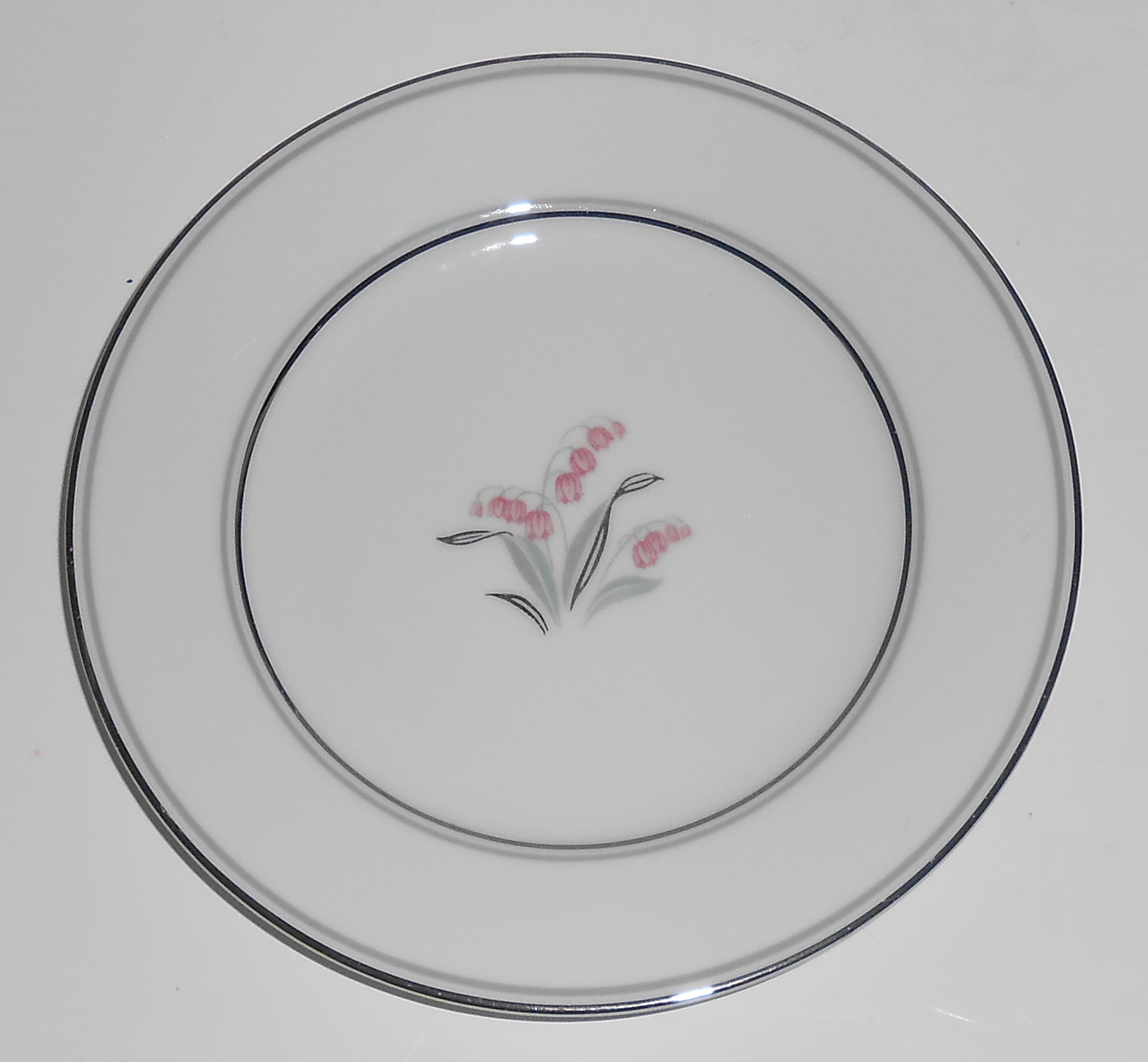 Noritake Porcelain China Crest w/Platinum Bread Plate