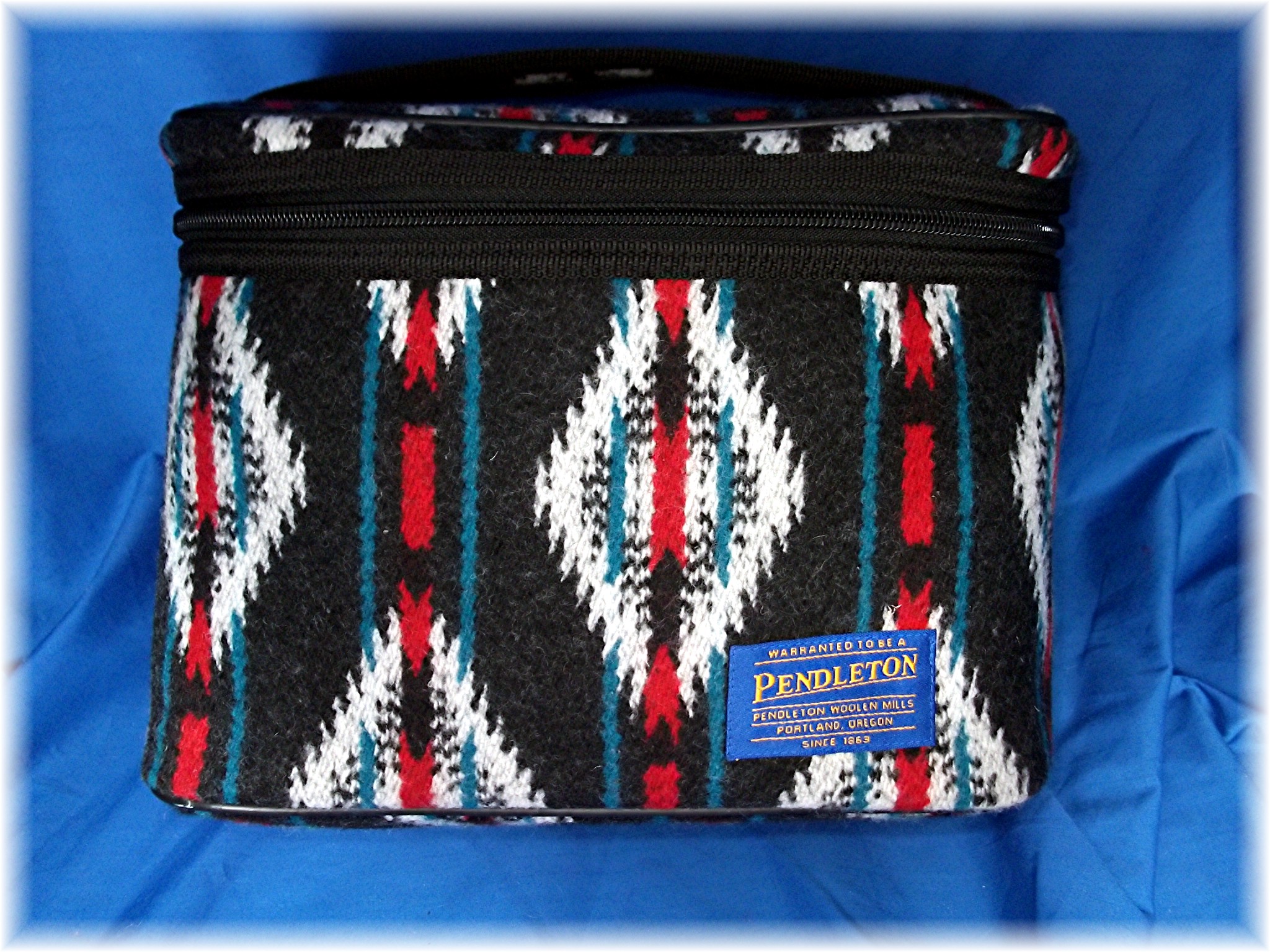 Bag Pendleton Portland Oregon Make Up Mirror Zip Top