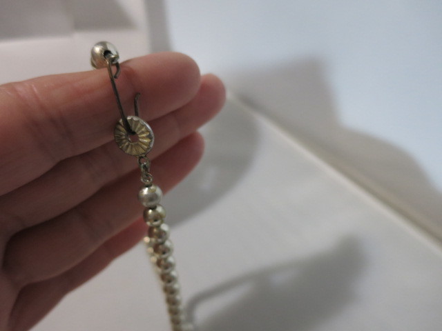 Vintage Silver Plated Round Beaded Chocker locking Beads