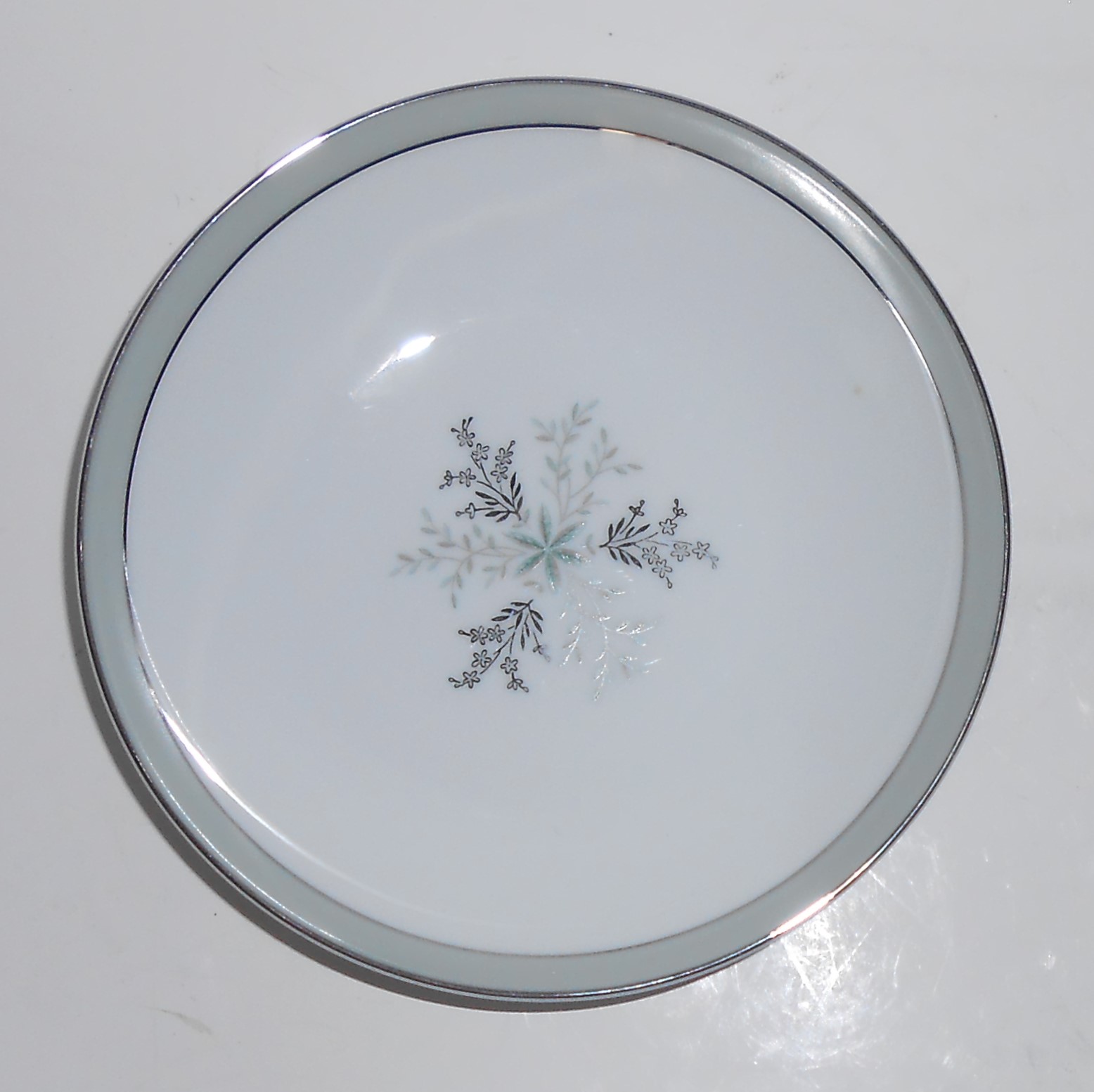 Noritake Porcelain China Lucille 5813 w/Platinum Fruit