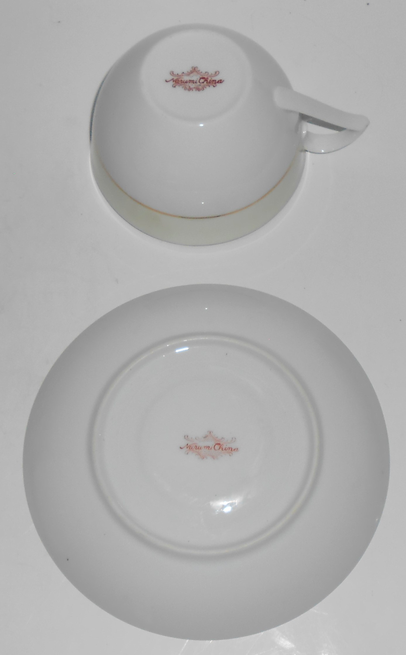Narumi Porcelain China Japan Green/Yellow Shoulder Gold