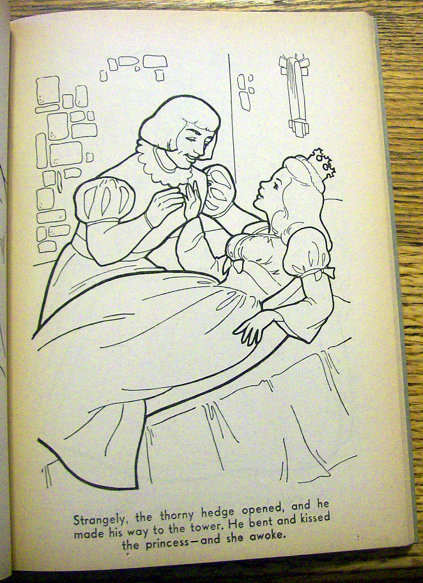 Sleeping Beauty Coloring Book 1960's (Bonnie Books)