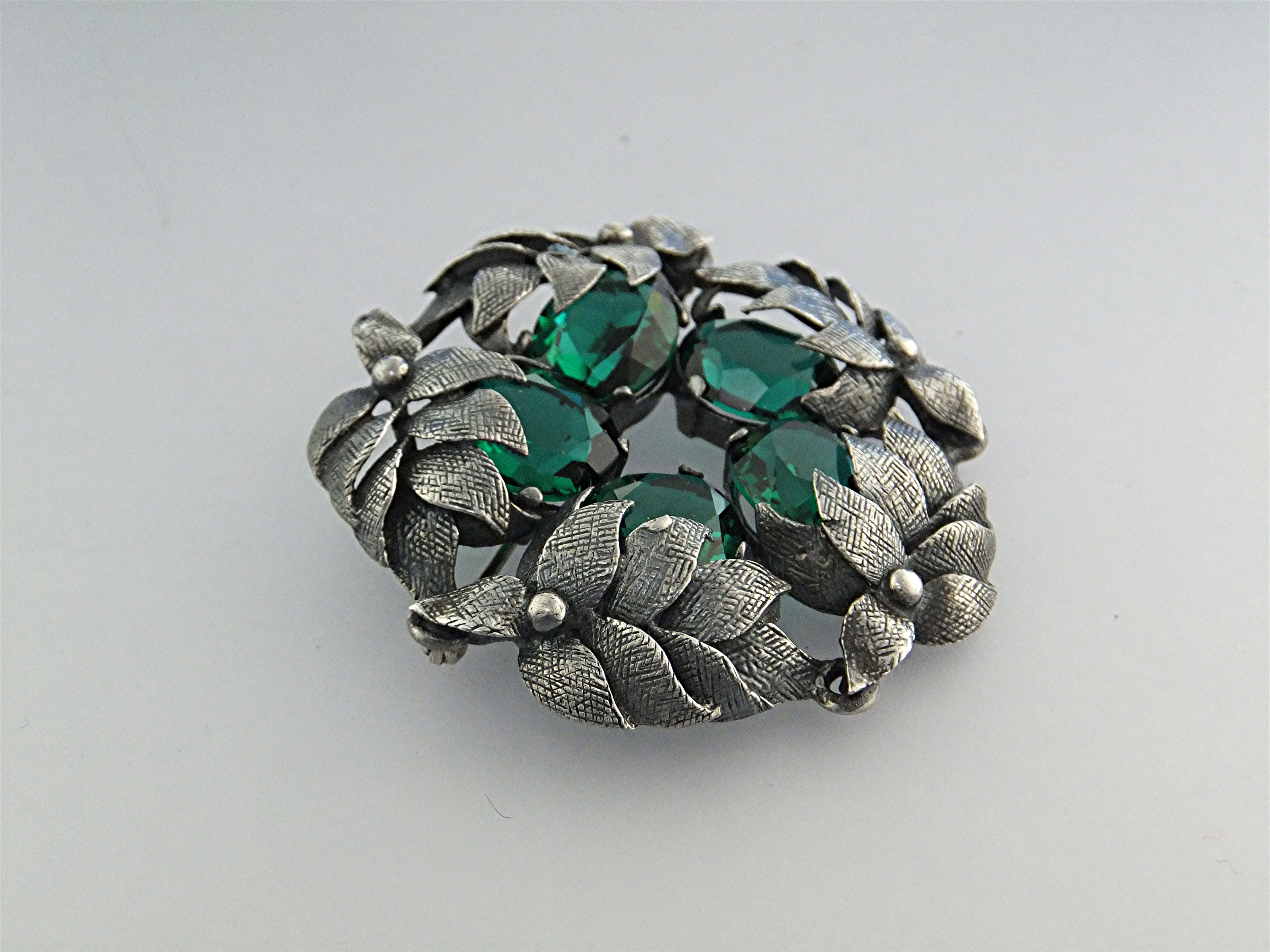 Brooch Pin Sterling Silver Green Glass CINI