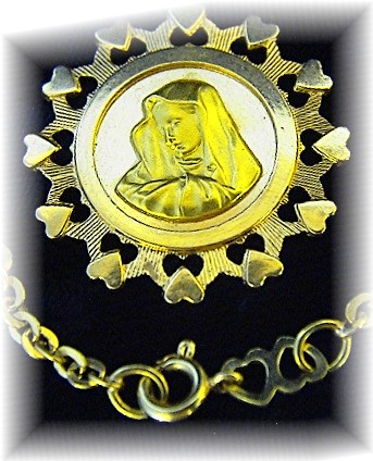 18K Gold 24 Inch  Madonna And  Child Pendant Chain