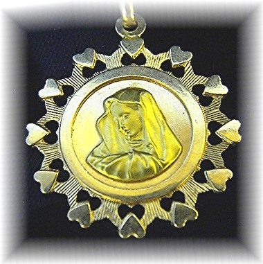 18K Gold 24 Inch  Madonna And  Child Pendant Chain