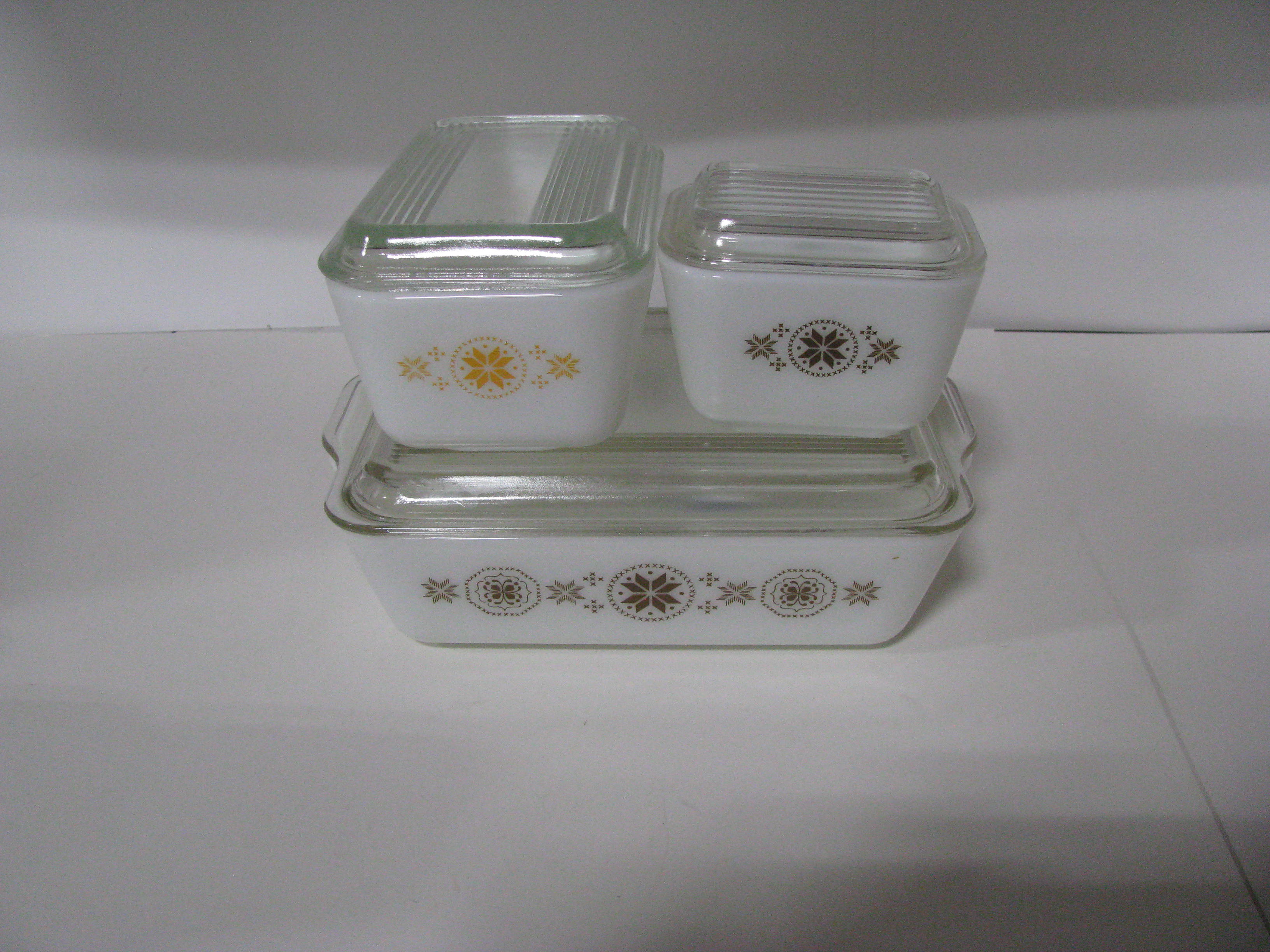 Vintage Pyrex Town and Country Refrigerator Set