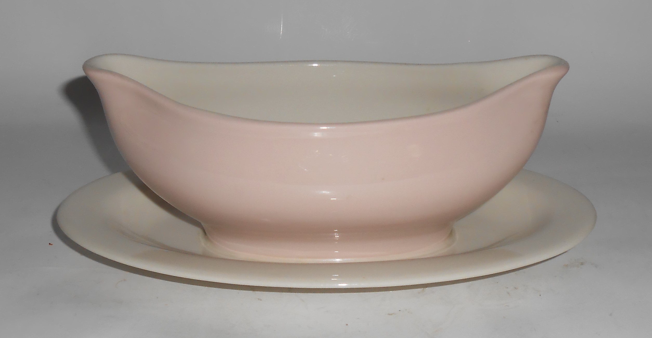 Fine Arts Fine China Porcelain Pink/White Gravy Bowl