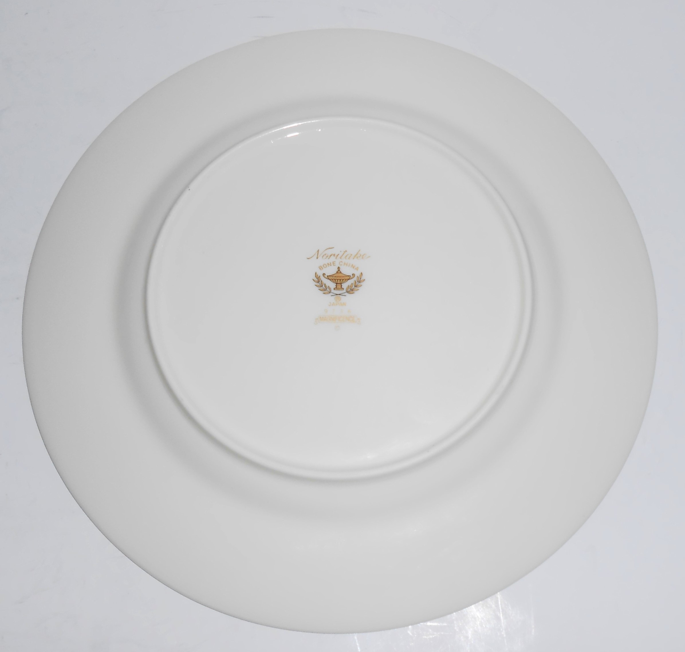 Noritake Porcelain China Gold Band 9736 Magnificence