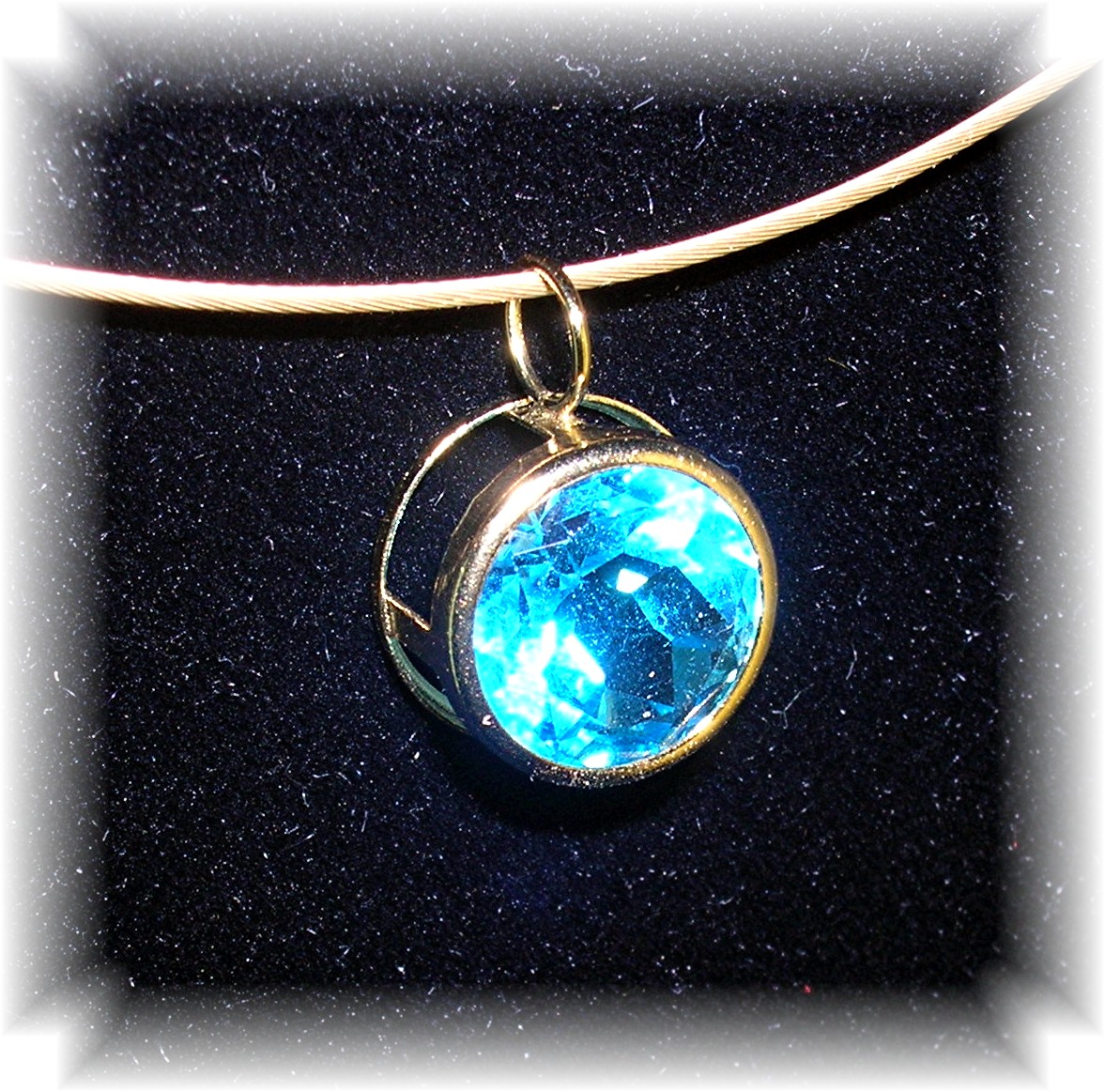 14K Yellow Gold Fexible Necklace with 2 Pendants