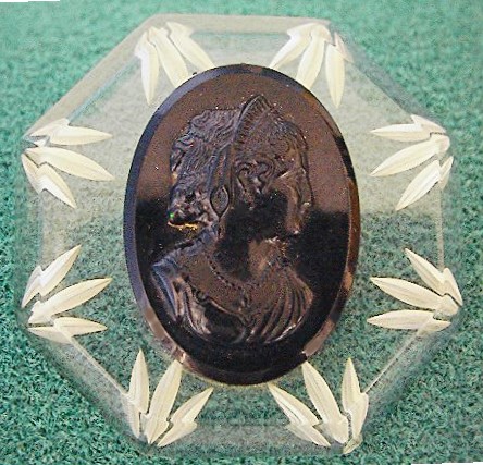 Bakelite/Lucite Cameo Brooch Brooch