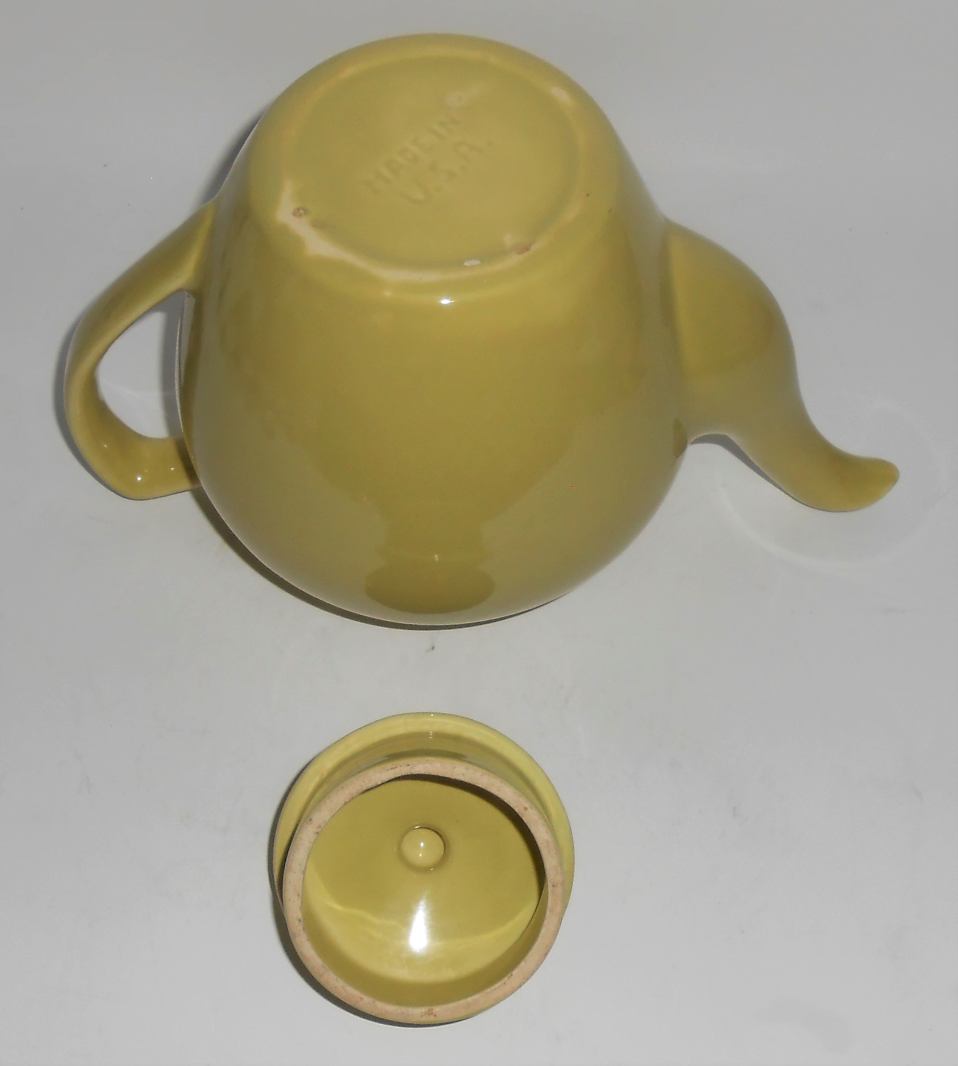 Bauer Pottery Monterey Moderne Chartreuse Teapot