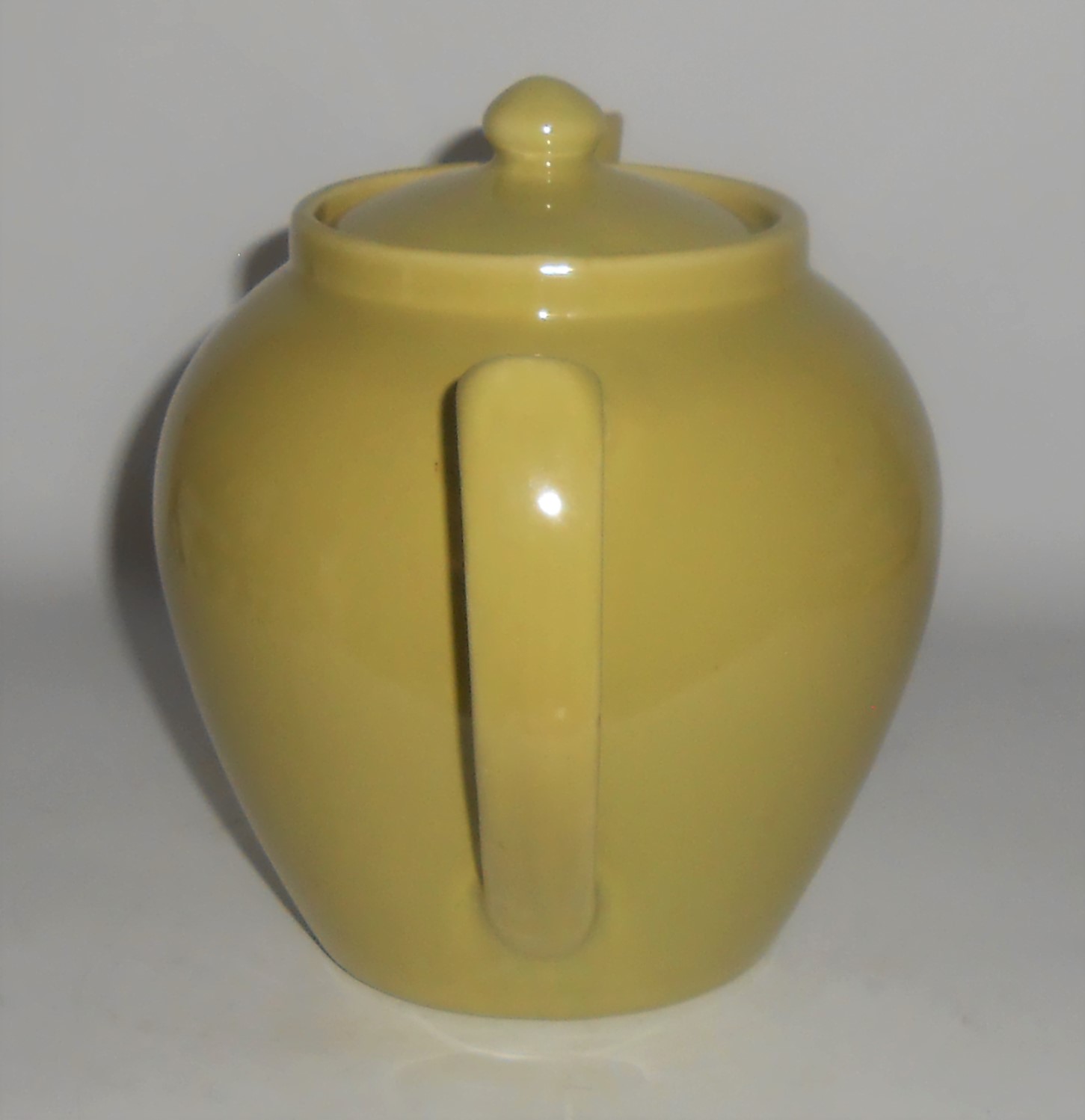 Bauer Pottery Monterey Moderne Chartreuse Teapot