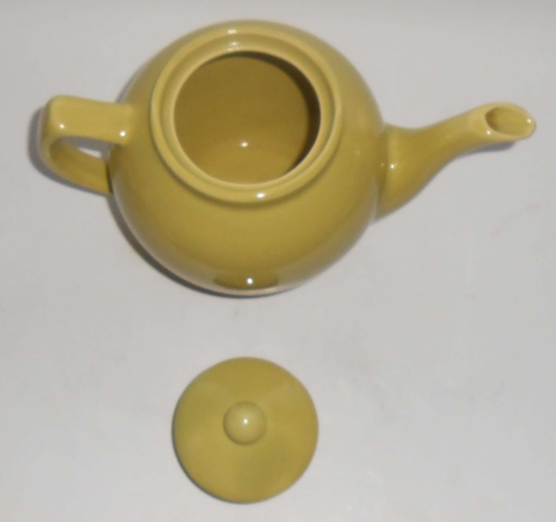 Bauer Pottery Monterey Moderne Chartreuse Teapot