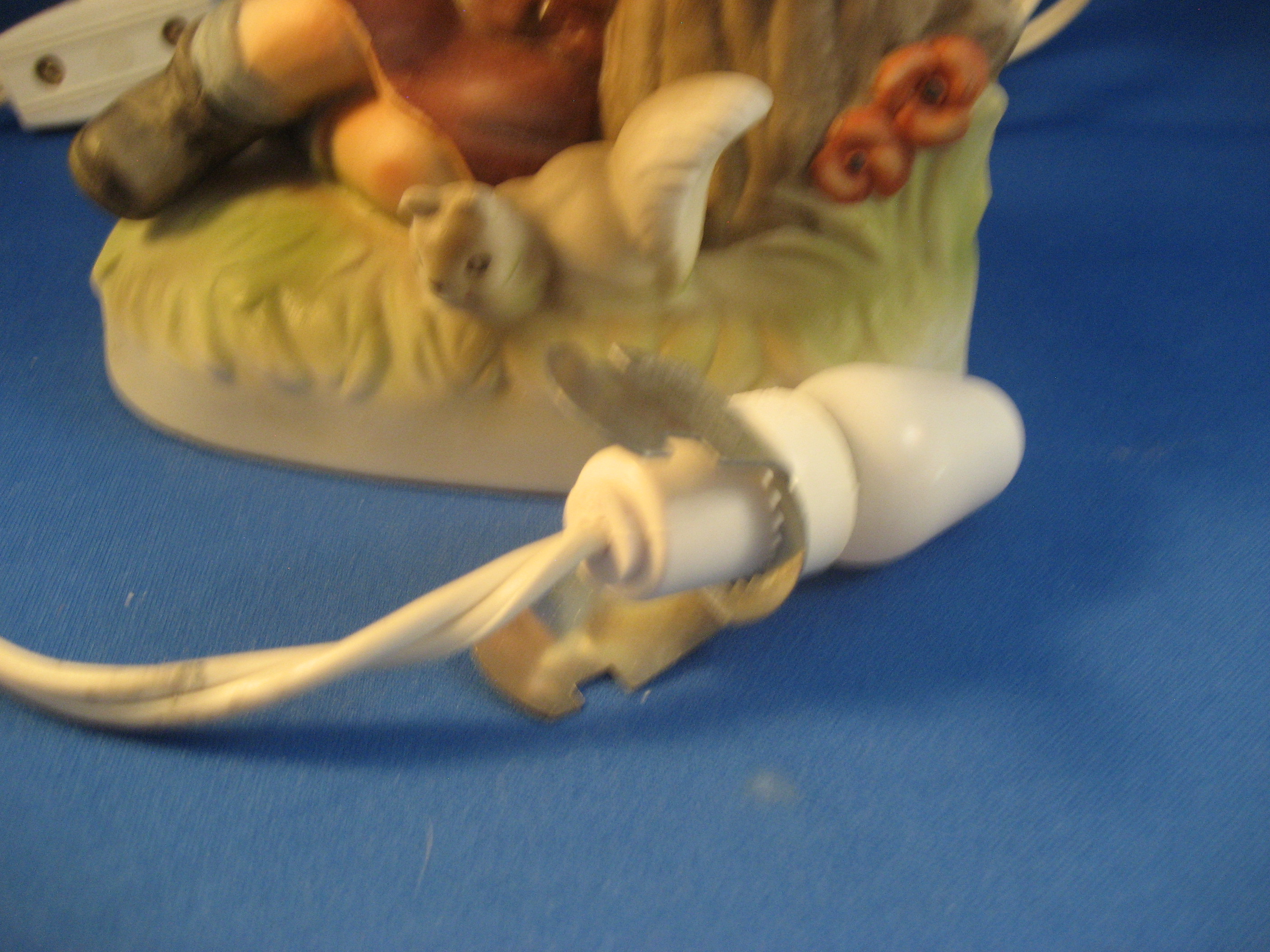 Hummel Like Little Girl Lamp