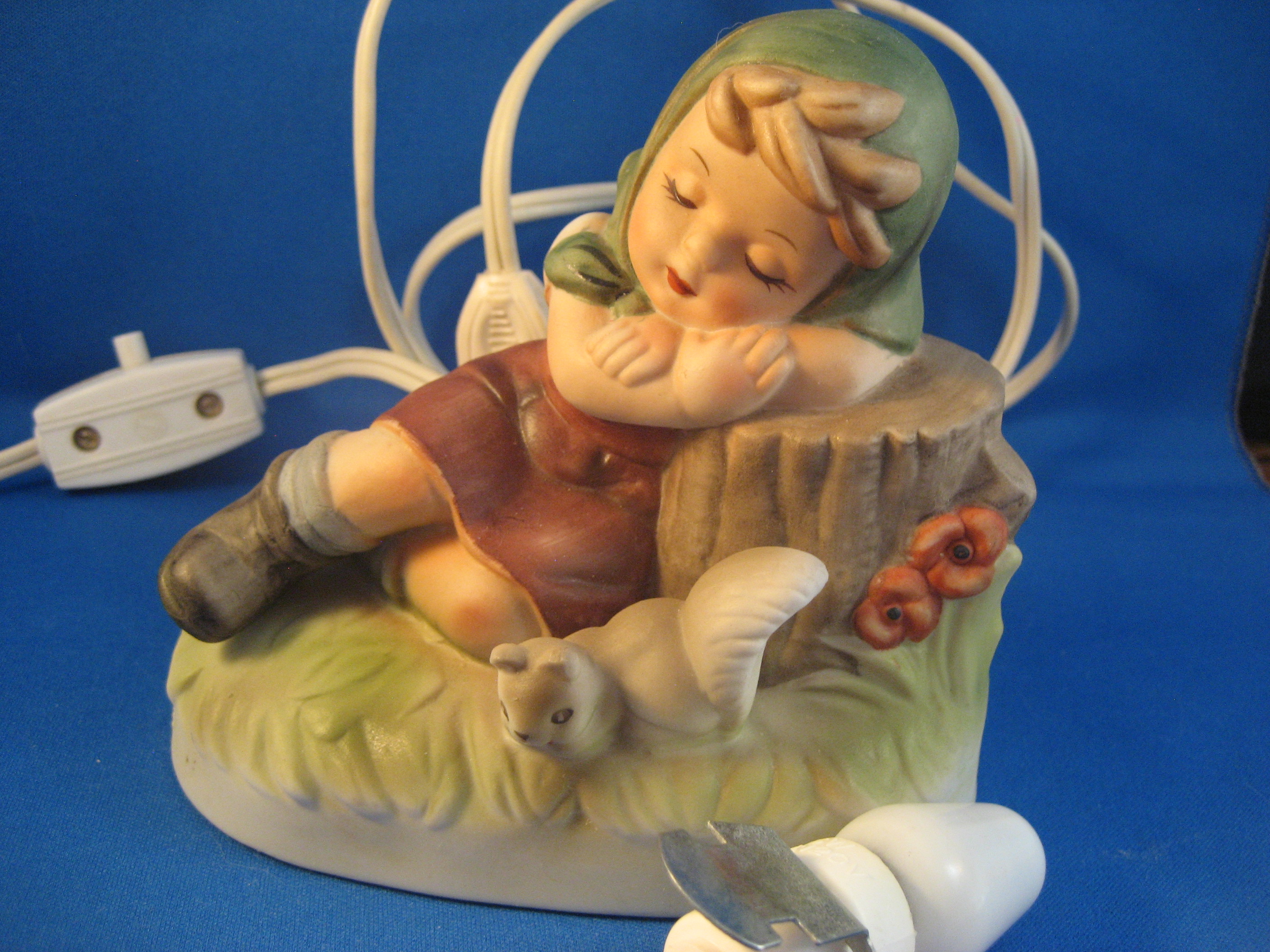 Hummel Like Little Girl Lamp