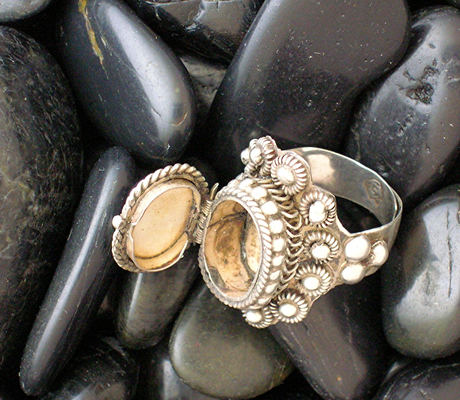Sterling Silver Taxco Signed Amethys Signed Poison Ring