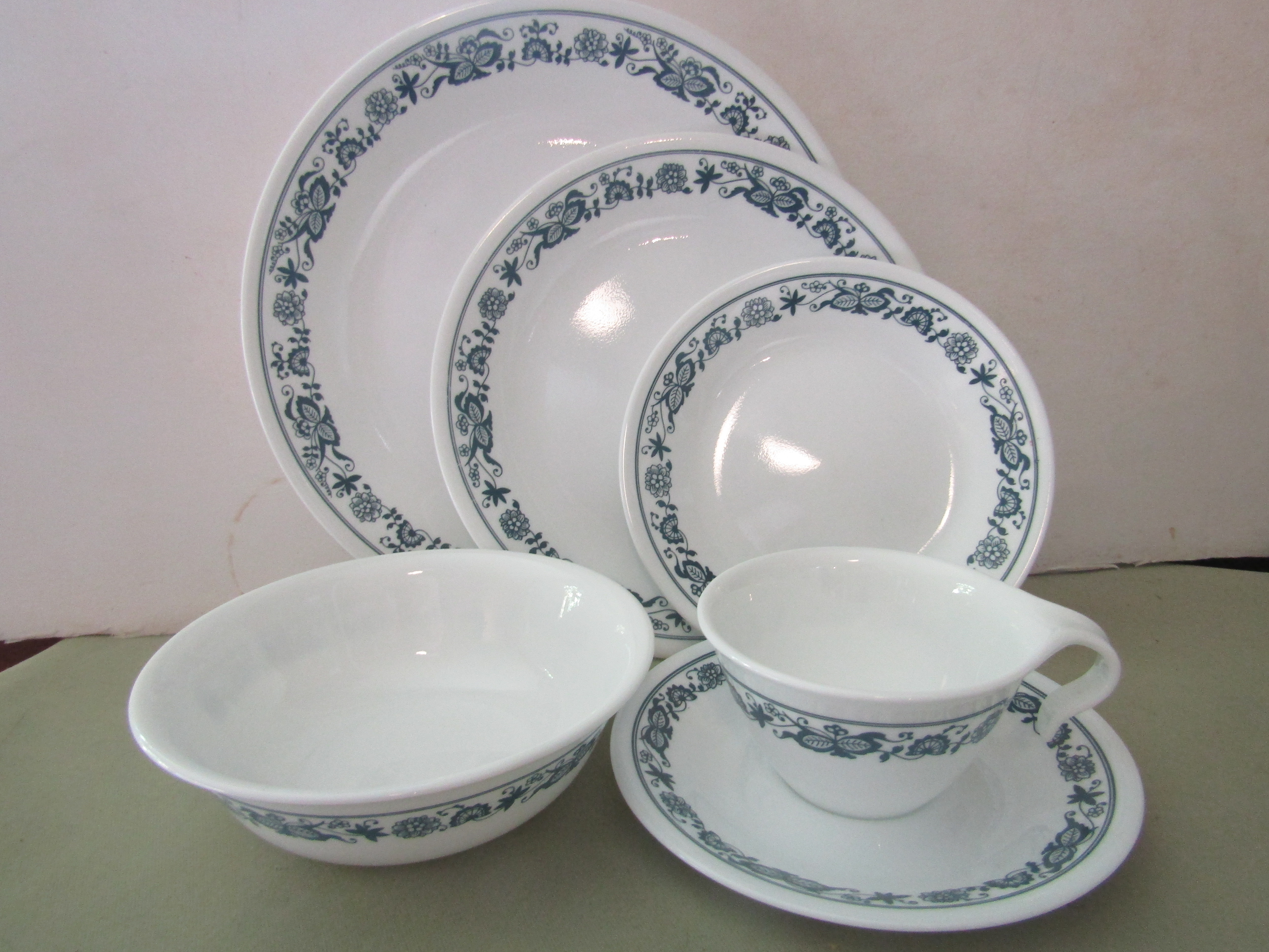 Corelle Old Town Blue Dinnerware 6-piece Place Setting
